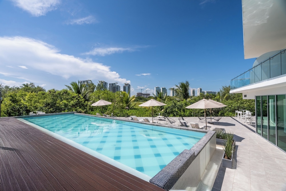 EHDEN Vacation Suites Puerto Cancún, Cancún