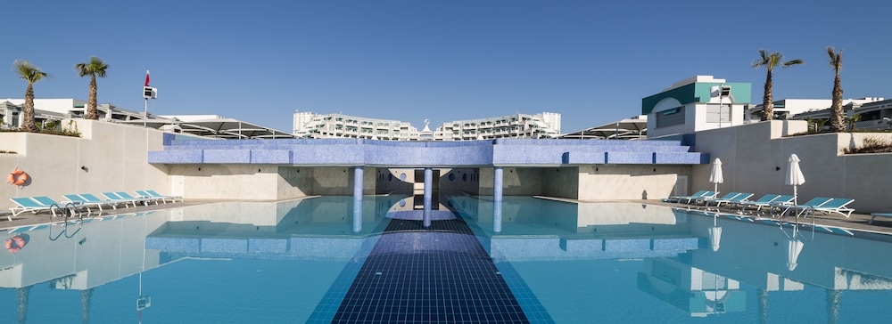 Foto de Limak Cyprus Deluxe Hotel - All Inclusive
