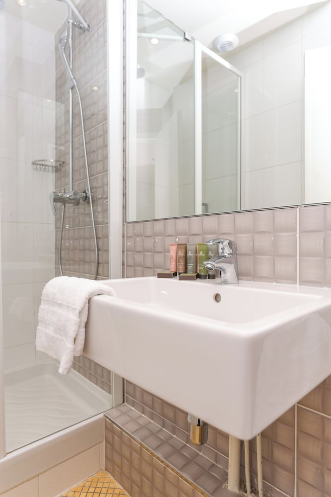 Foto de Avalon Hotel Paris Gare du Nord
