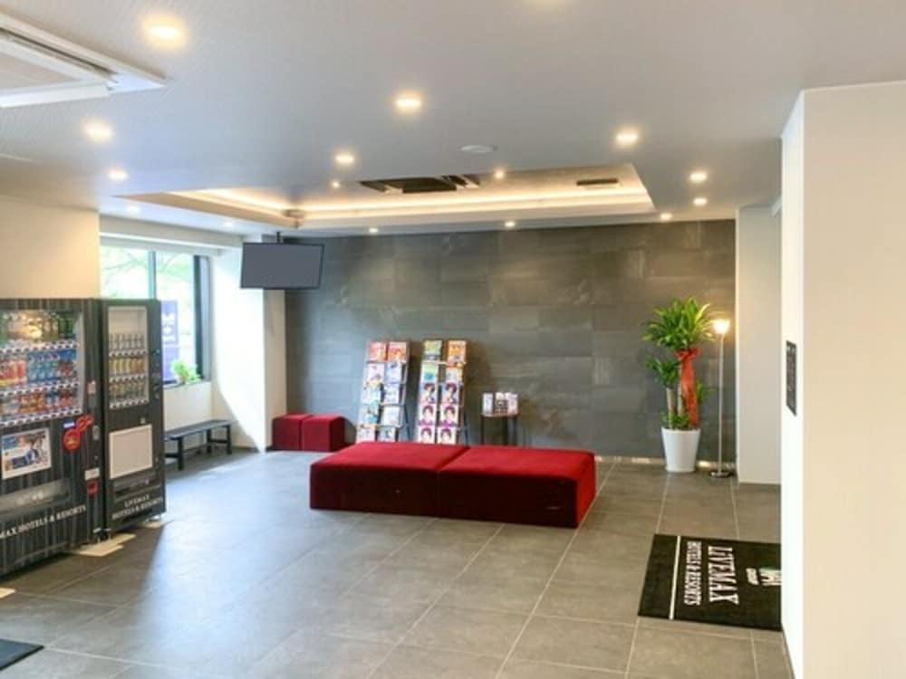 Foto de HOTEL LiVEMAX Hiroshima Heiwa Koen-Mae