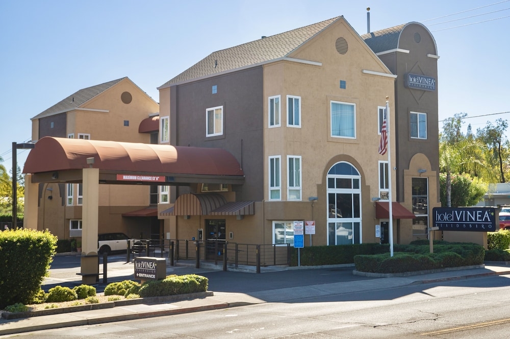Hotel Vinea, a Travelodge by Wyndham, Healdsburg