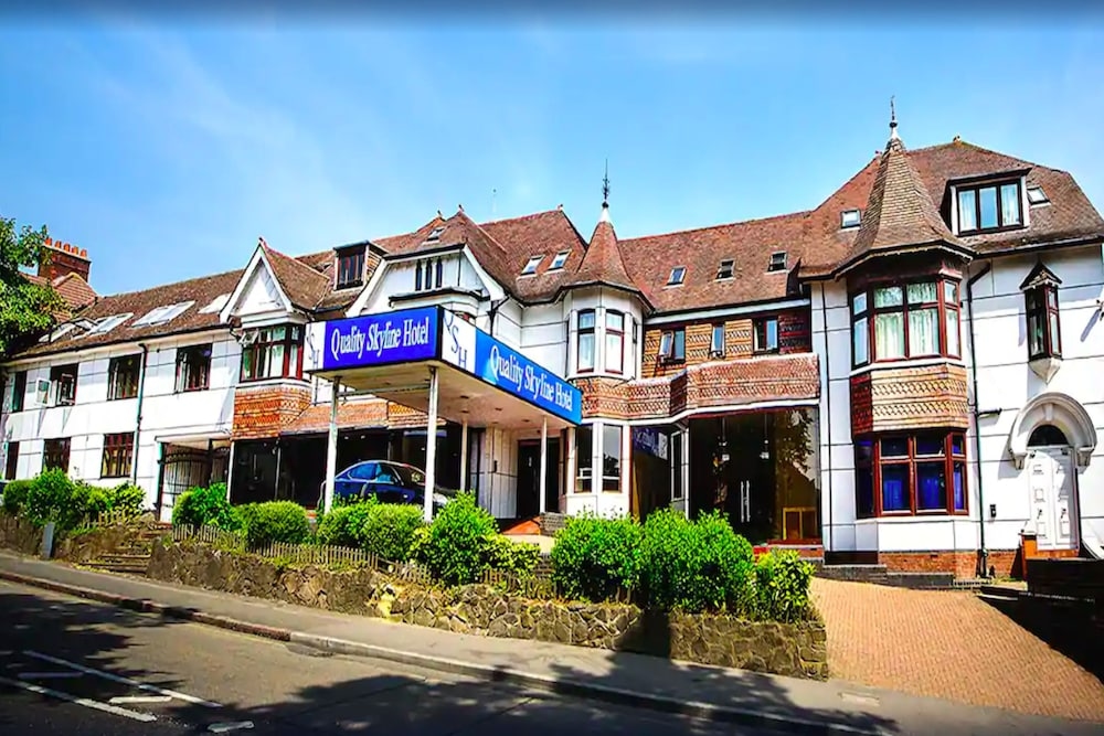 Luton Hotel, Luton