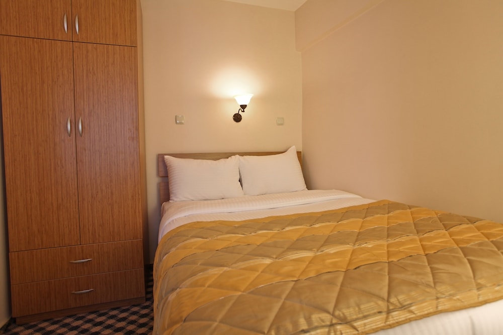 Foto de Three Apples Suites and Hotel