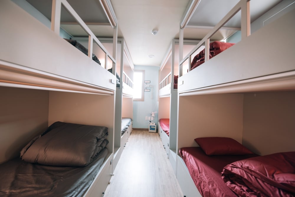 Midtown Hostel