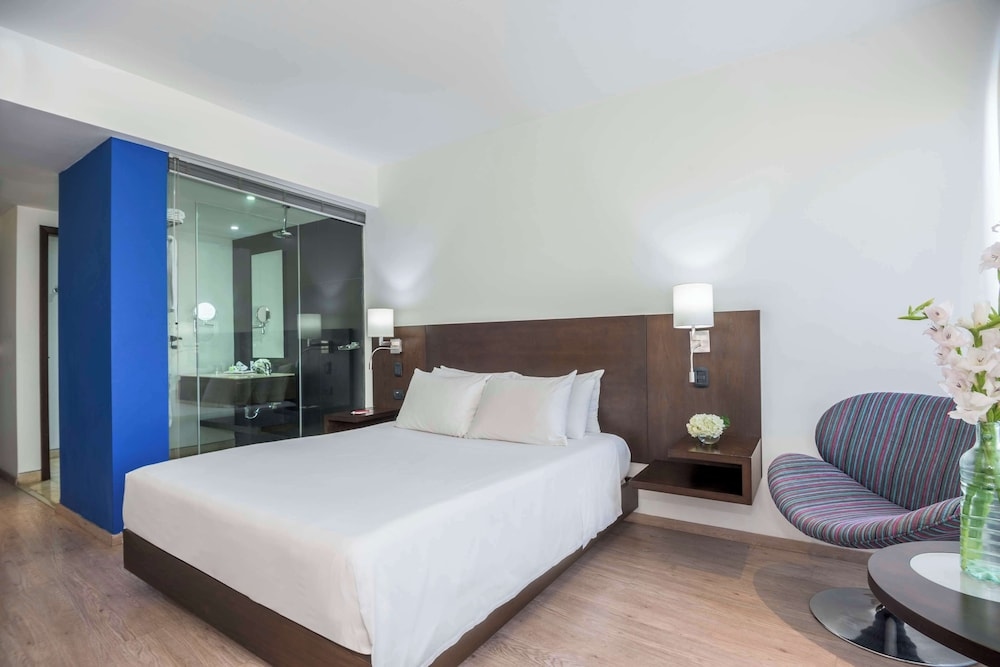 NH Collection Barranquilla Smartsuites Royal