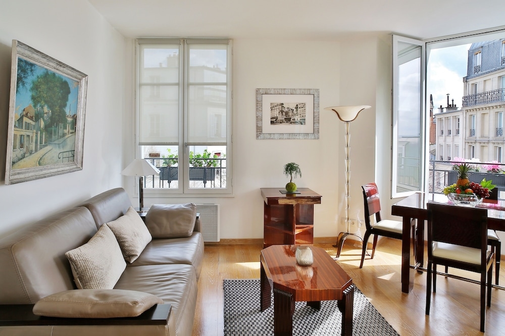 Montmartre Residence, Paris