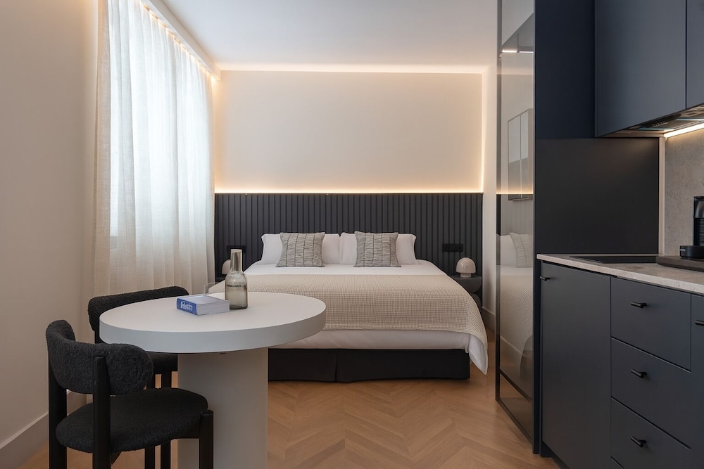 Pacifico Suites near Retiro, Madrid
