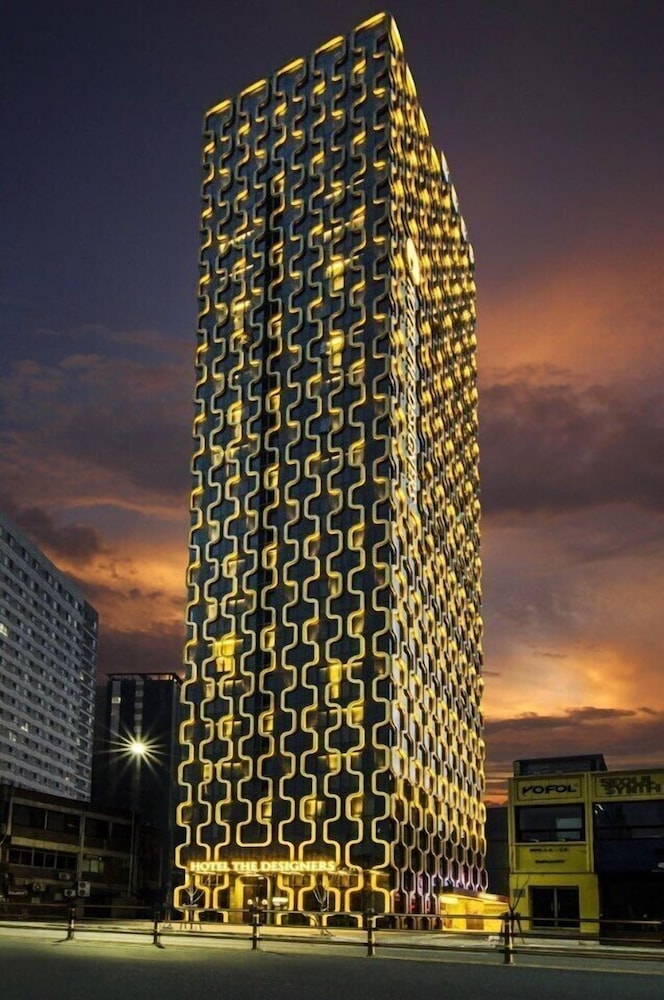 Hotel the Designers Premier Seongsu and Konkuk univ