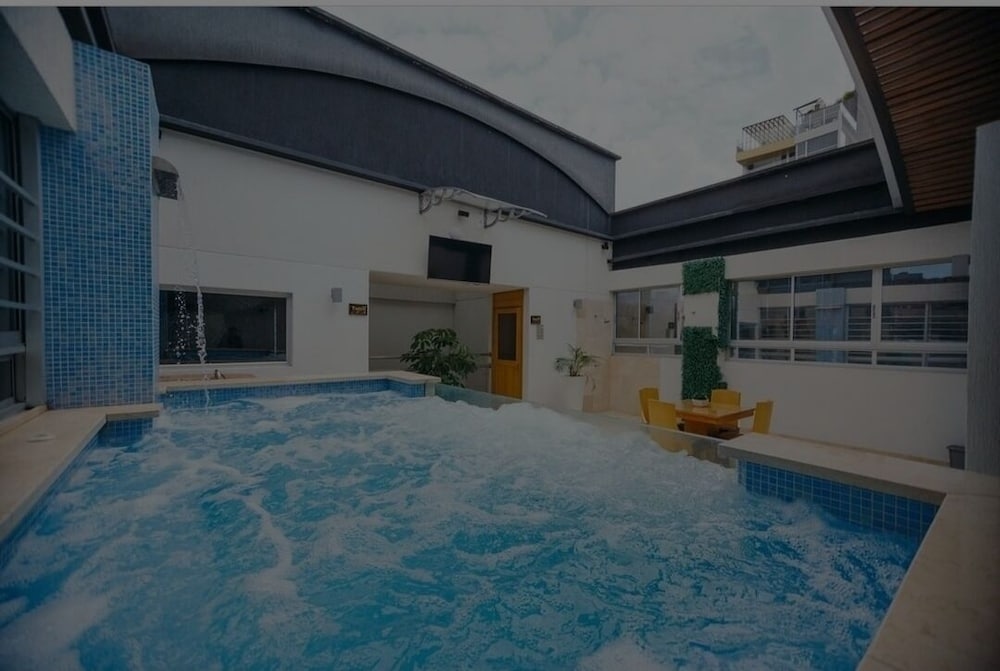 Hotel Madeiro