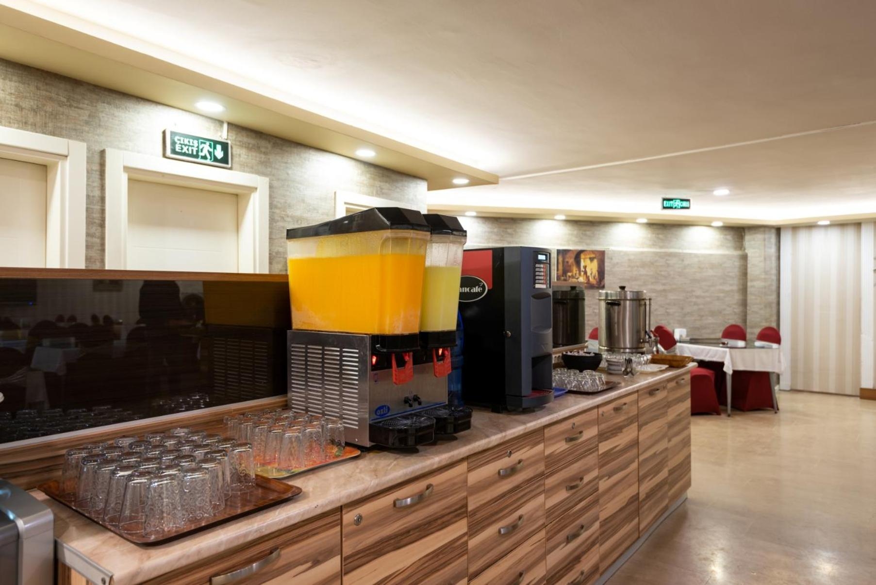 Foto de DİNAR HOTEL