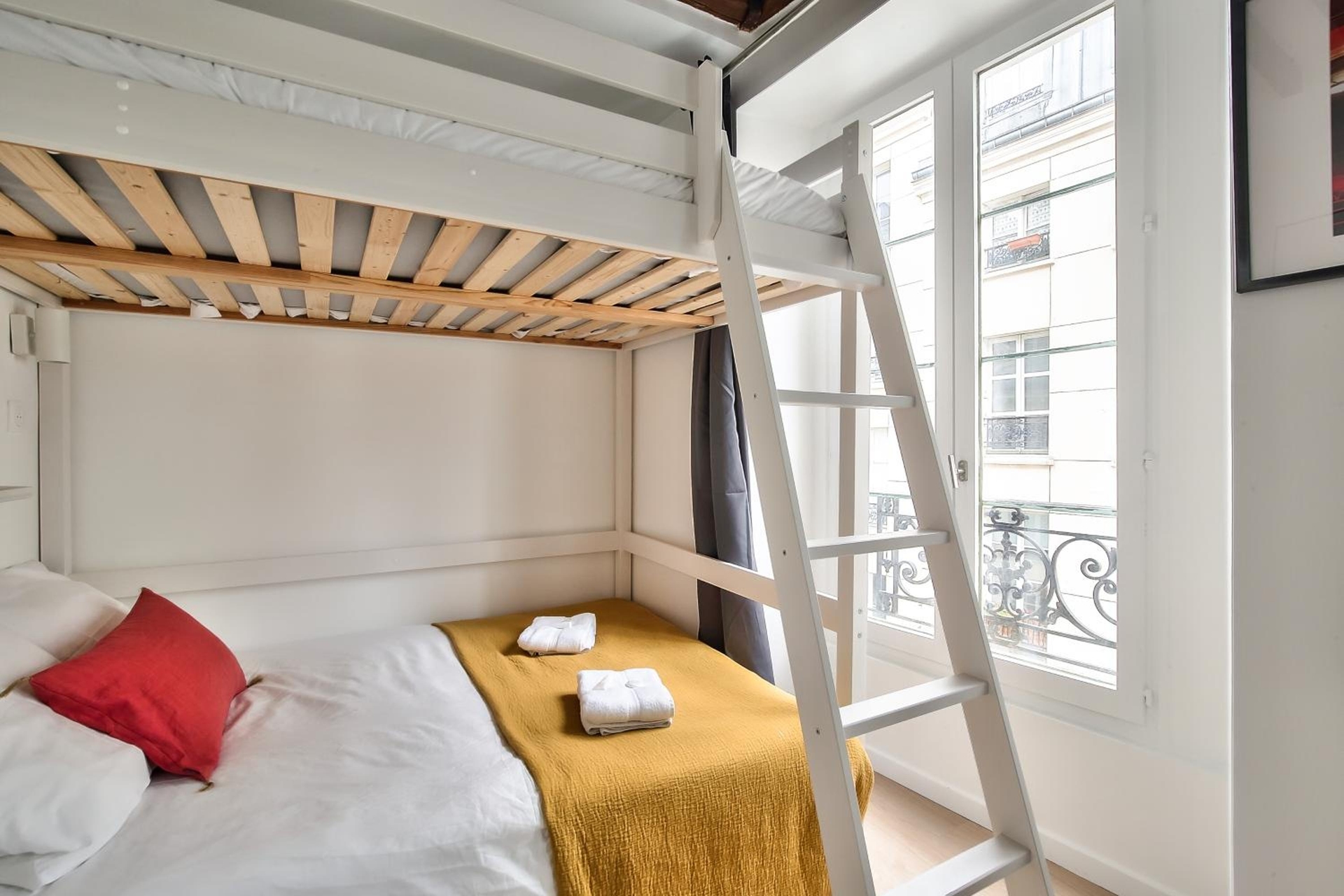 Foto de Lovely Mezzanine Studio in the Heart of Paris 3M