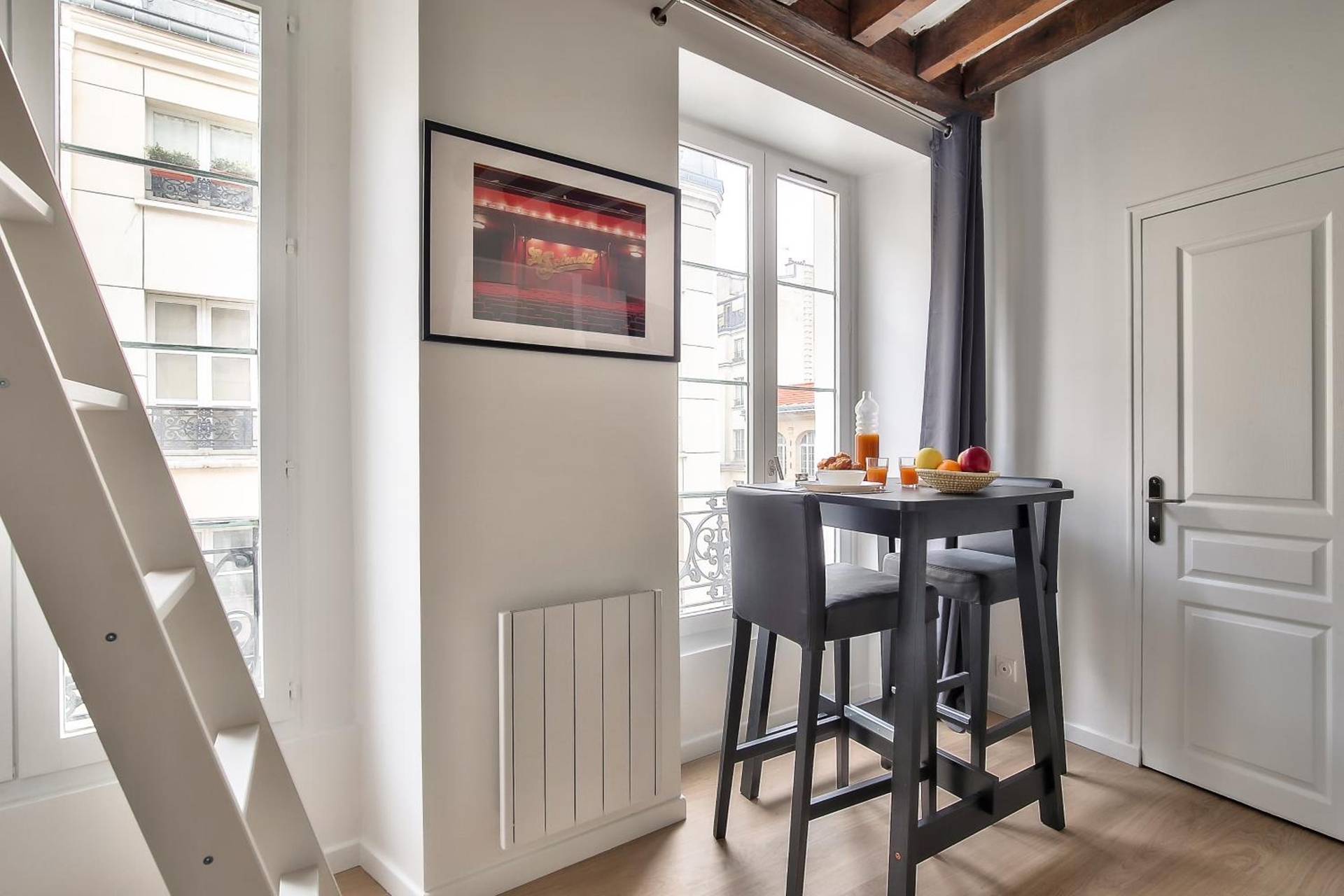 Foto de Lovely Mezzanine Studio in the Heart of Paris 3M