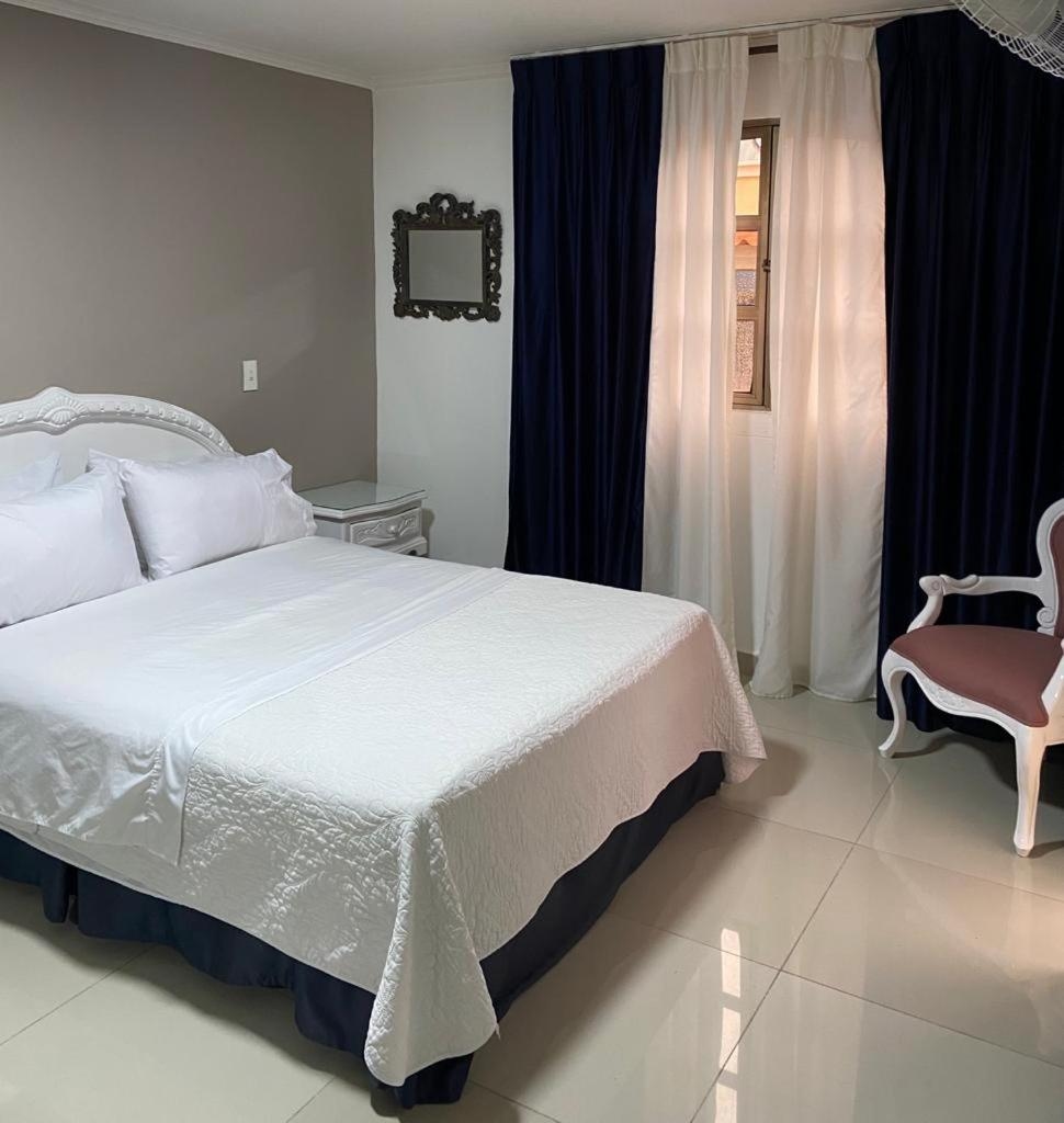 Foto de Hotel Suite Santa Rosa