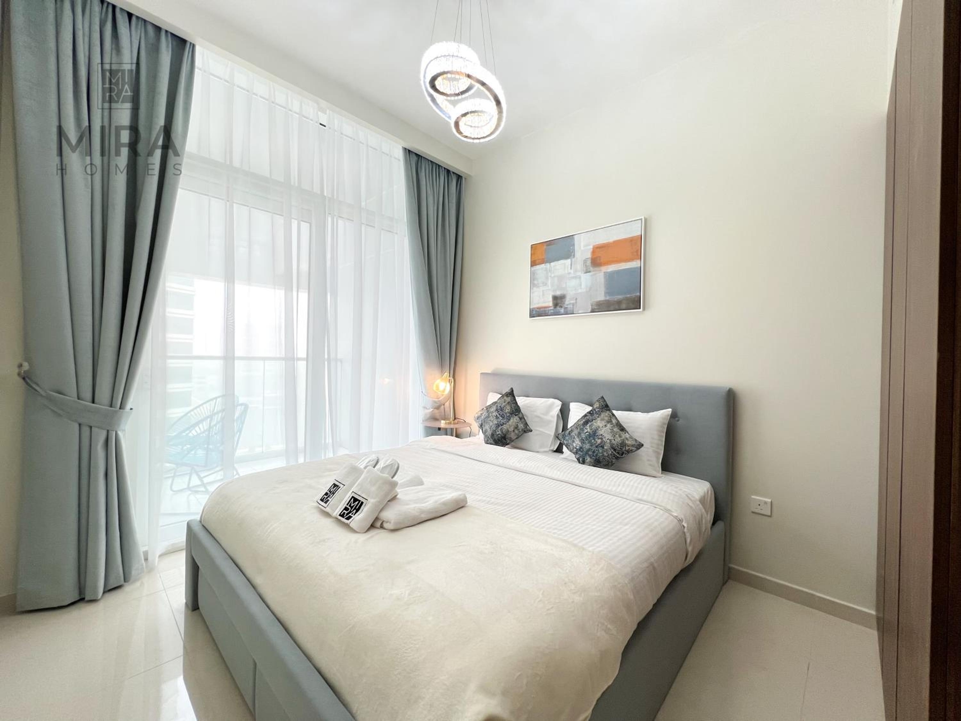 Mira Holiday Homes - Newly furnished 1 bedroom in Business Bay