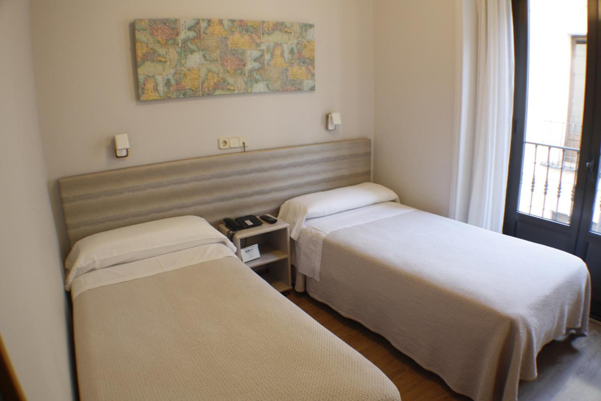 Hostal Santa Cruz, Madrid, foto 2