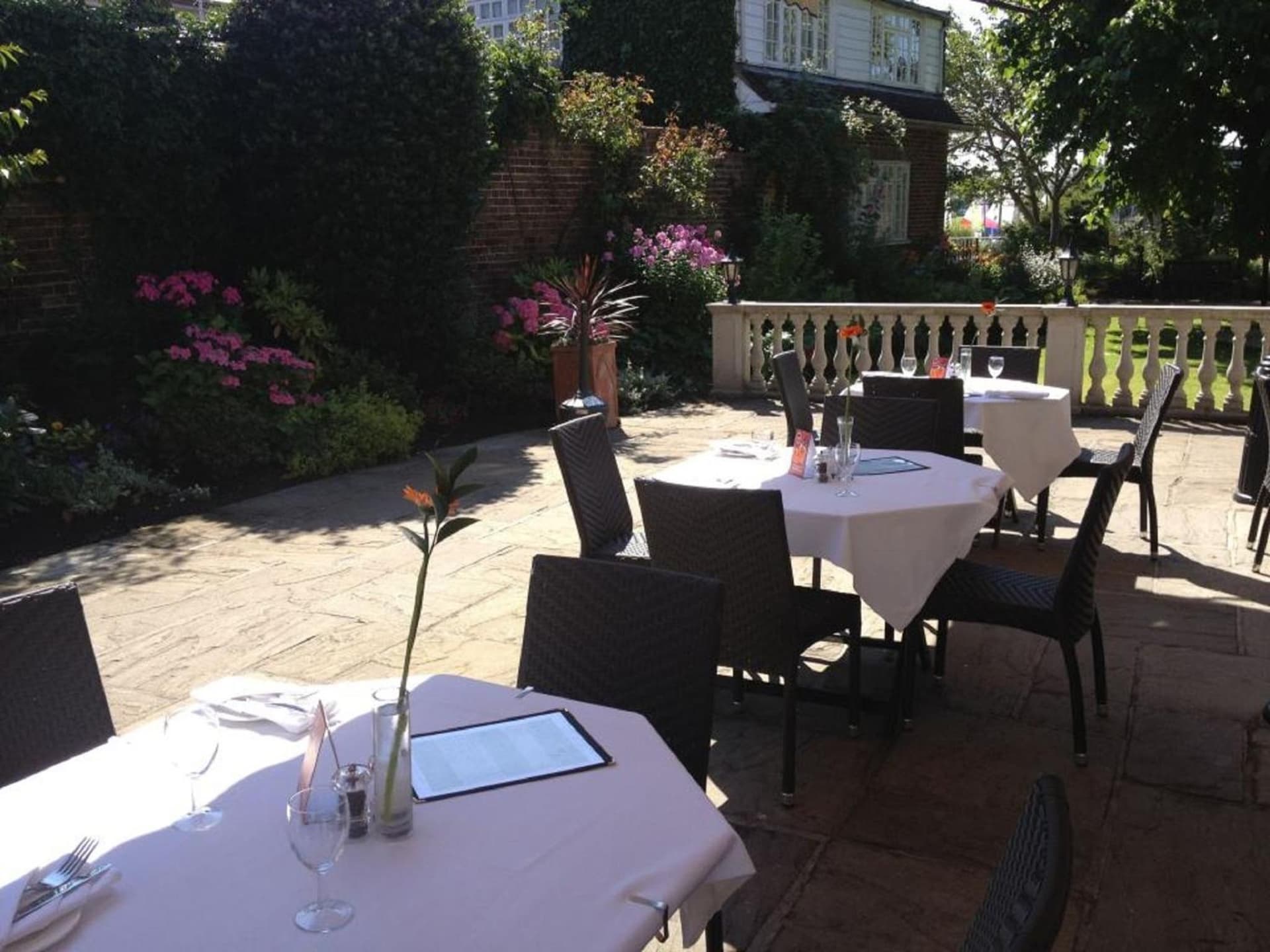 Warren Lodge, Shepperton, foto 2