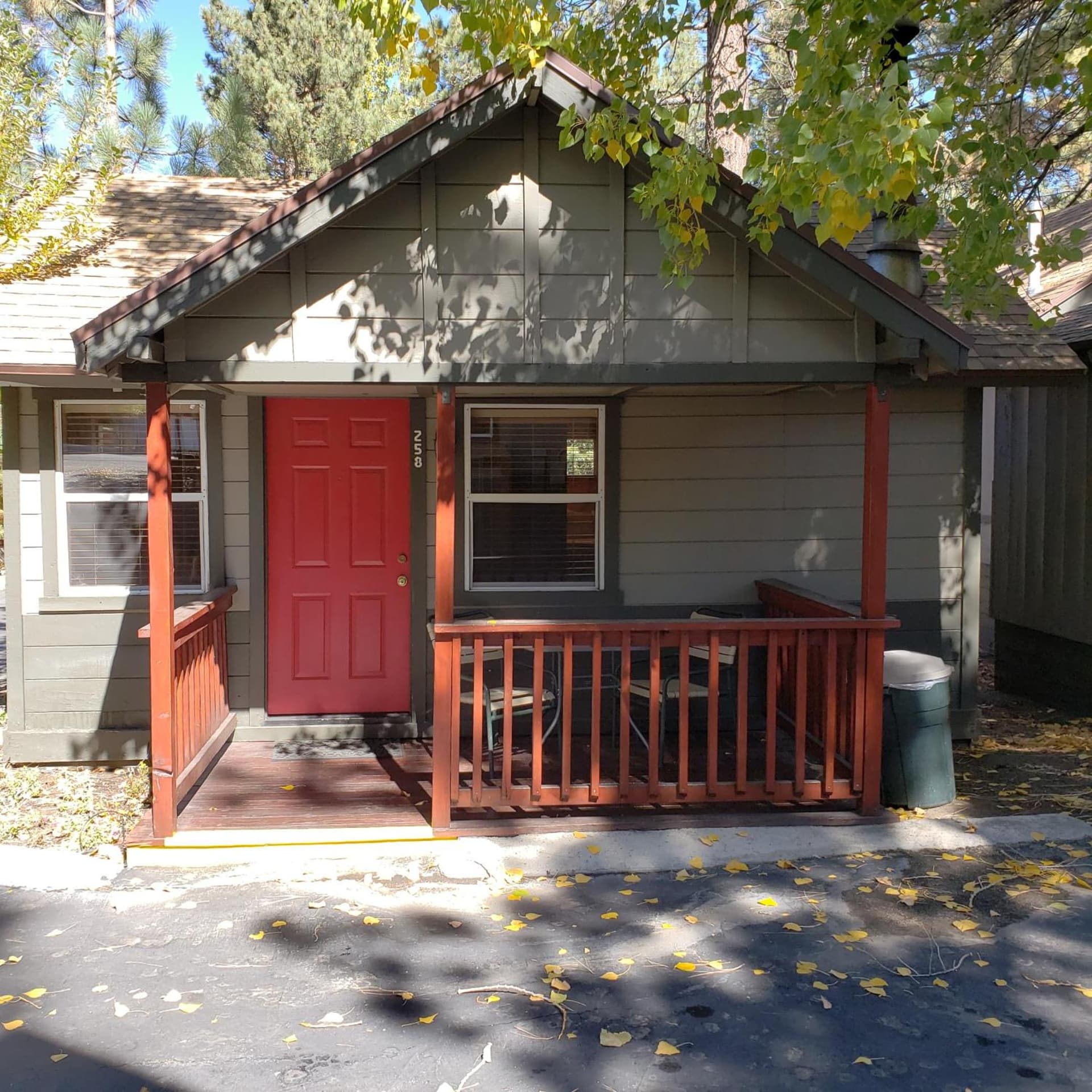 Big Bear Frontier, Big Bear Lake, foto 3