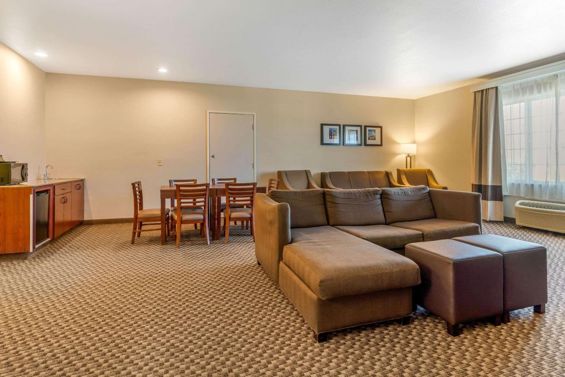 Comfort Inn & Suites Galt - Lodi North, Galt, foto 2