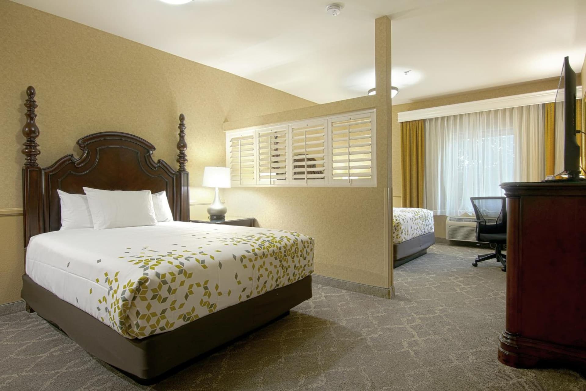 Azure Hotel&Suites Ontario Trademark Collection by Wyndham, Ontario, foto 3