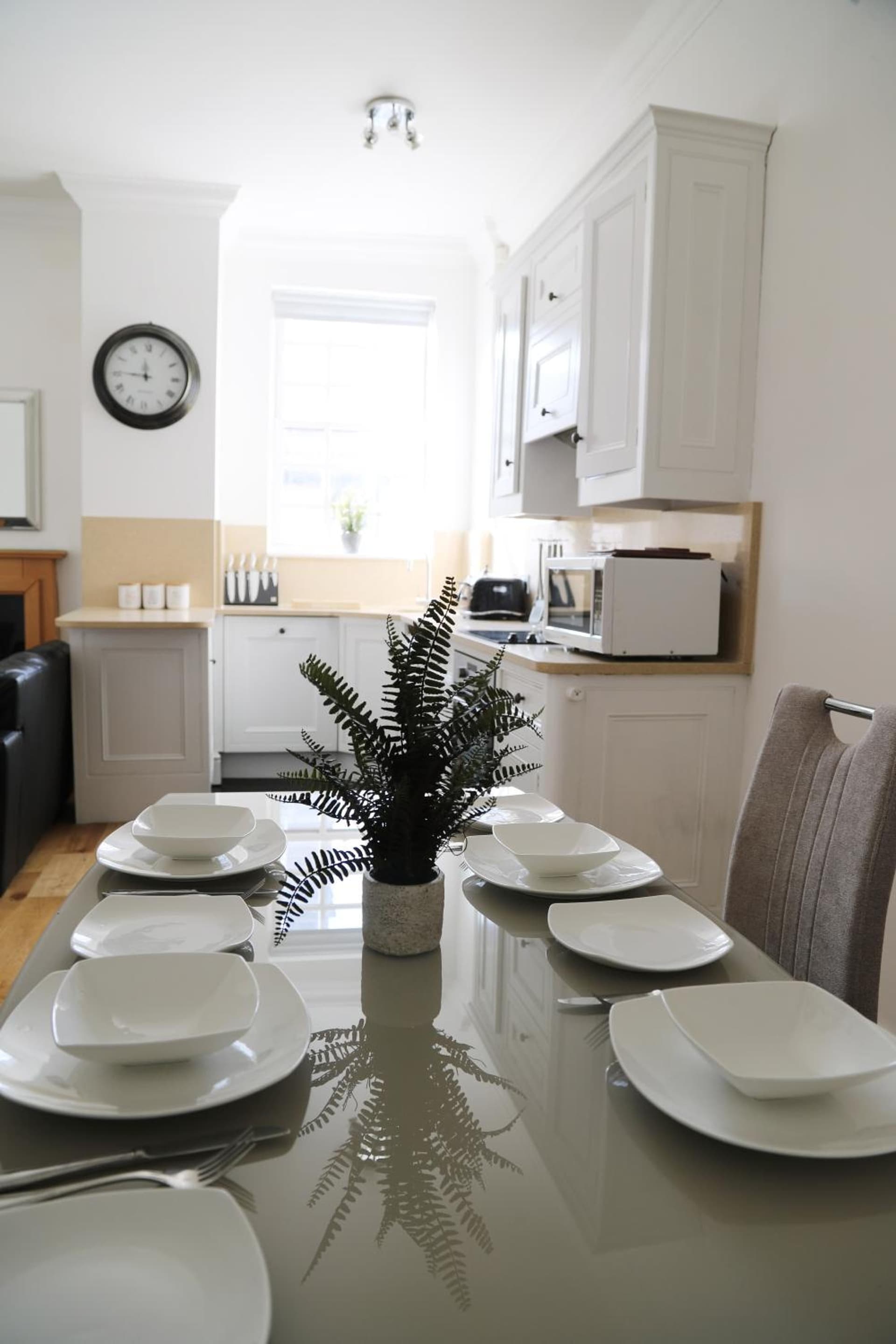 Letting Serviced Apartments - Guards View, Windsor, Windsor, foto 3