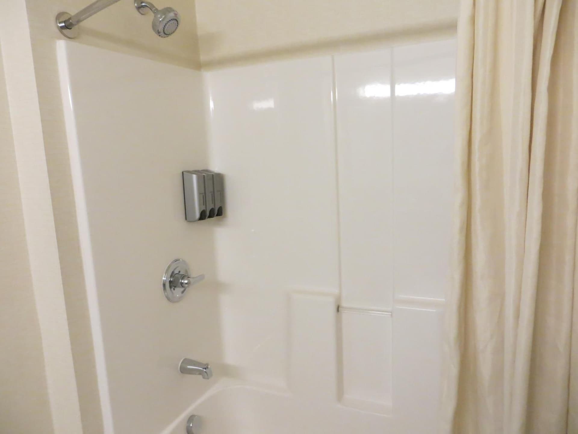 Best Western Plus Lake Elsinore Inn & Suites, Lake Elsinore, foto 2