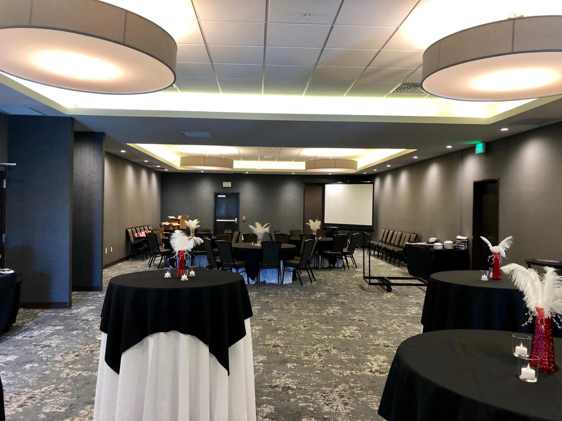 Holiday Inn & Suites Silicon Valley - Milpitas by IHG, Milpitas, foto 2