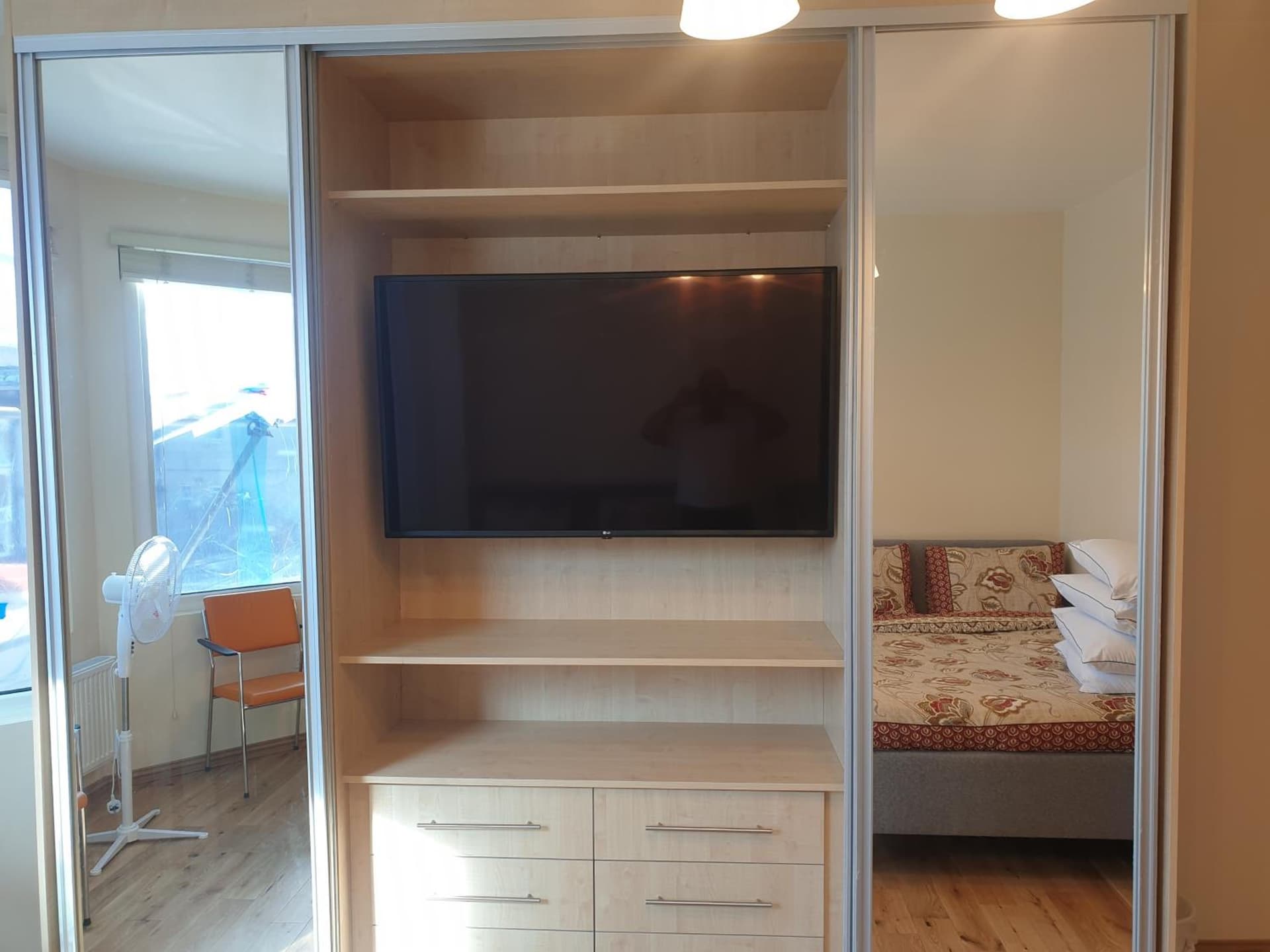 London Luxury Spacious 2 Bedroom Apartment 4 mins from Ilford Stn. FREE parking, London, foto 3