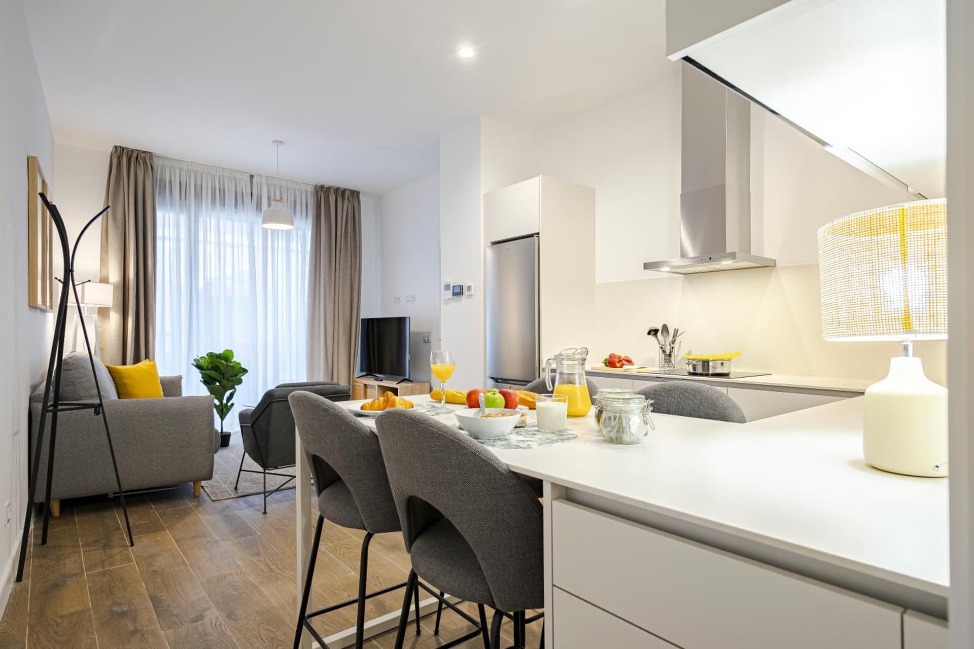 Feelathome Castilla Apartments, Madrid, foto 2