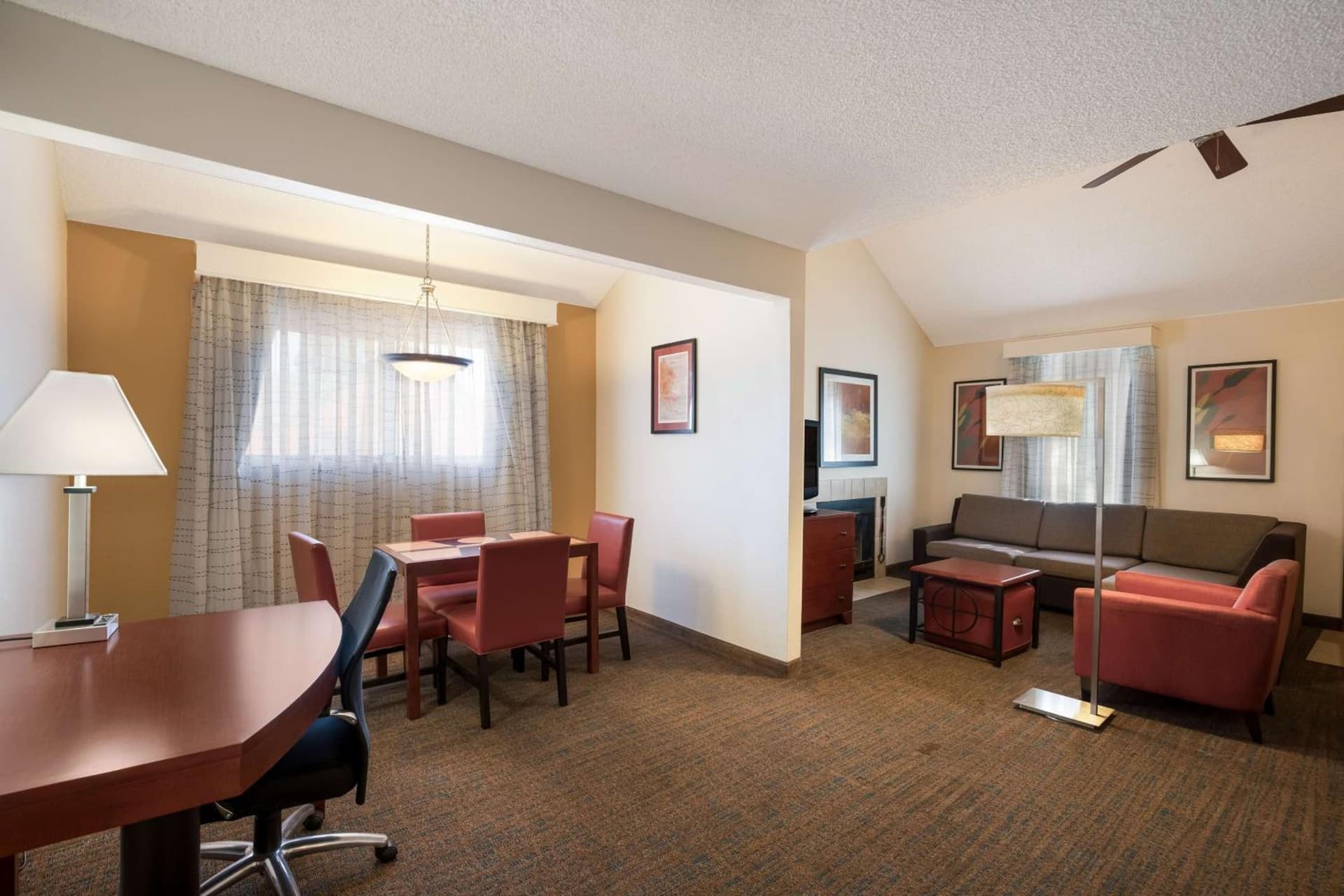 SenS Suites Livermore; SureStay Collection by Best Western, Livermore, foto 3