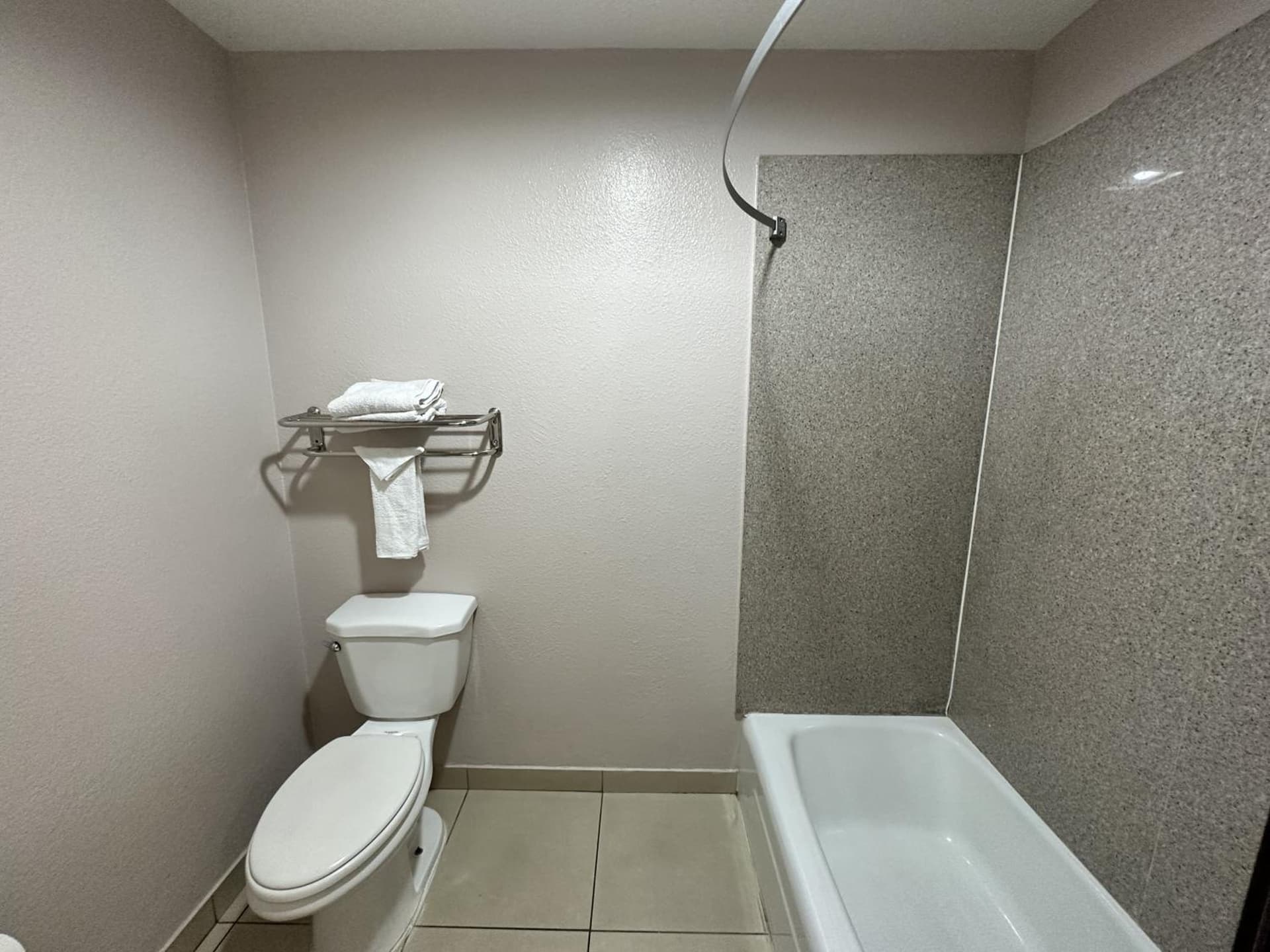 Super 8 by Wyndham Mesa Downtown Near Convention Center, Mesa, foto 2