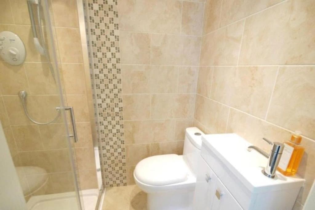 3bedroom beautiful cottage, Cheshunt, foto 2