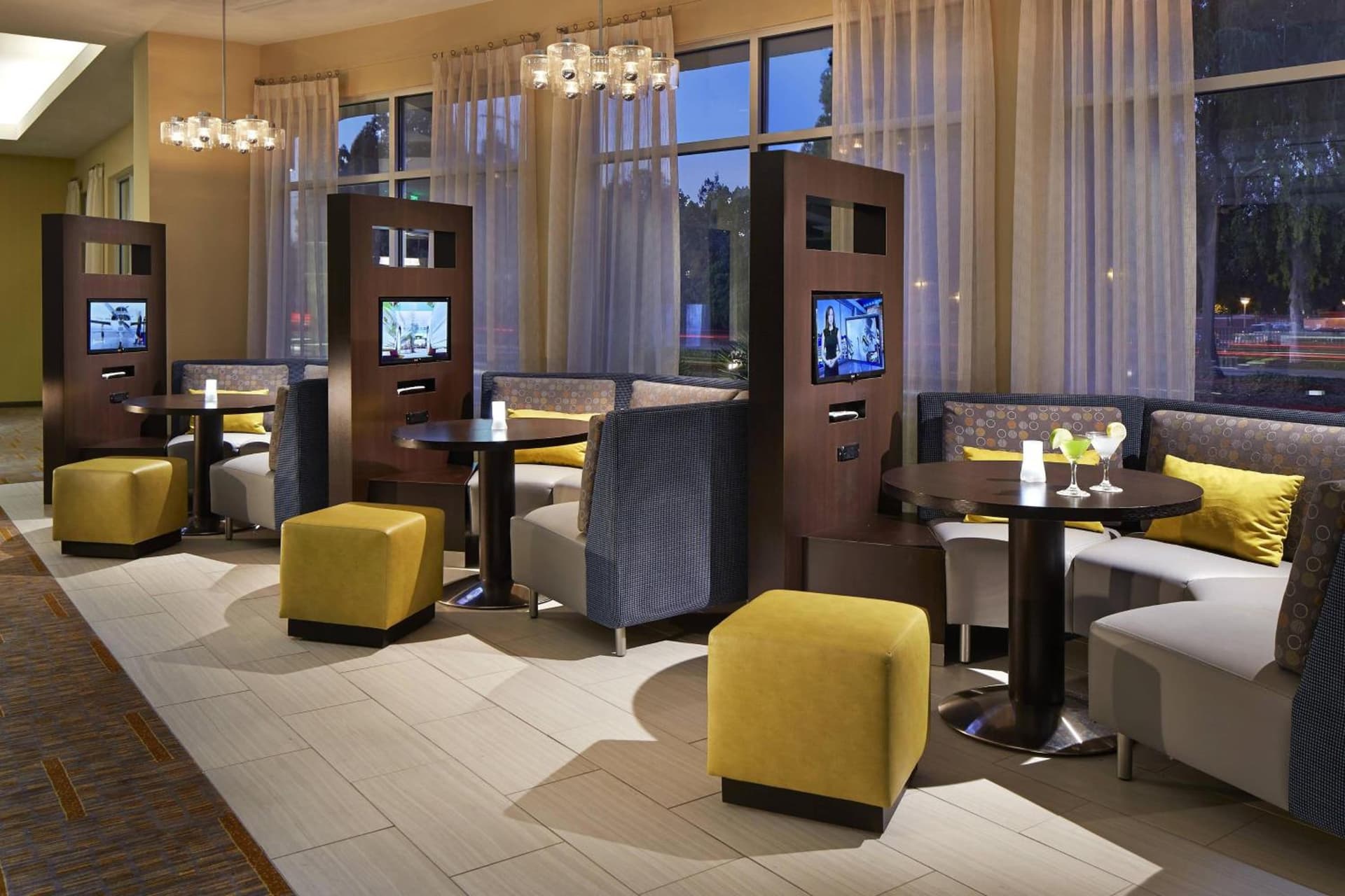 Courtyard by Marriott Sunnyvale Silicon Valley, Sunnyvale, foto 3
