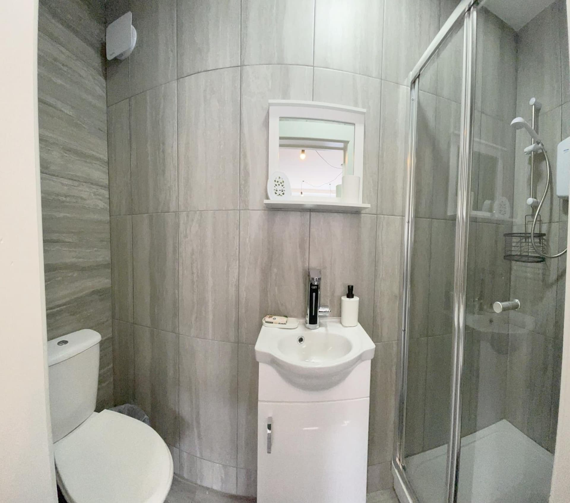 Cosy Bright Studio Apartment Close to Wembley Stadium, London, foto 2