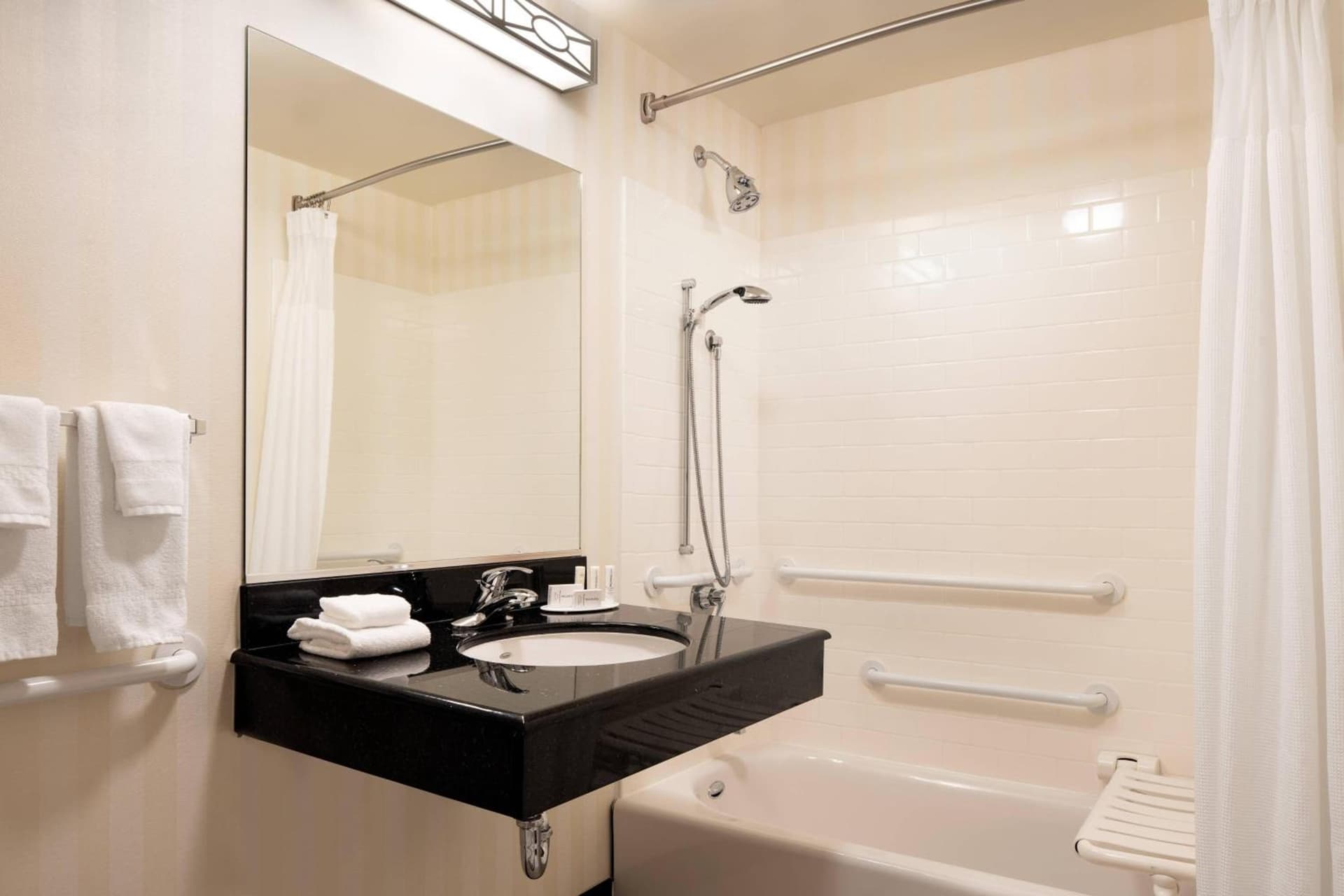 Fairfield Inn & Suites Redding, Redding, foto 2