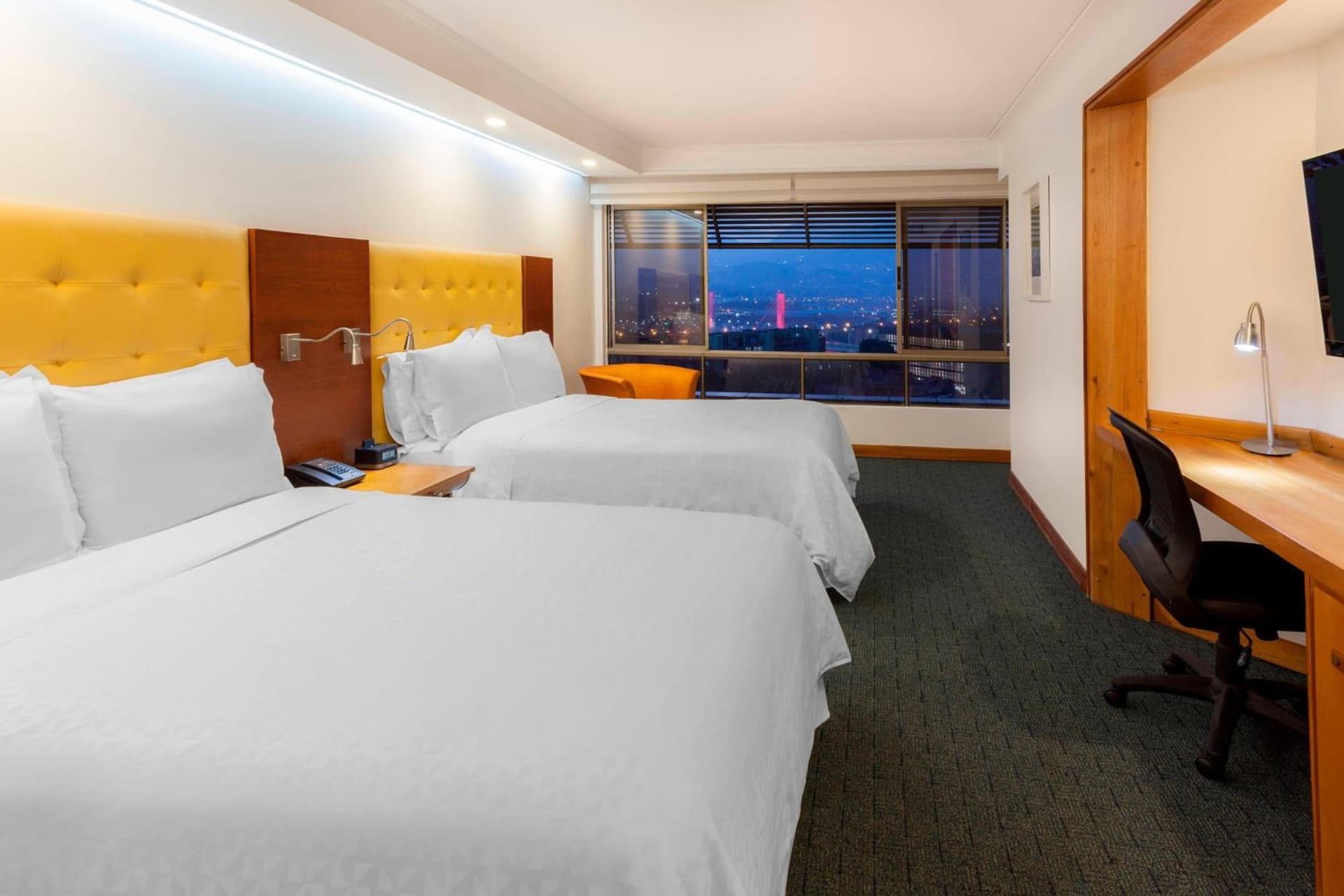 Four Points by Sheraton Medellín, Poblado, foto 2