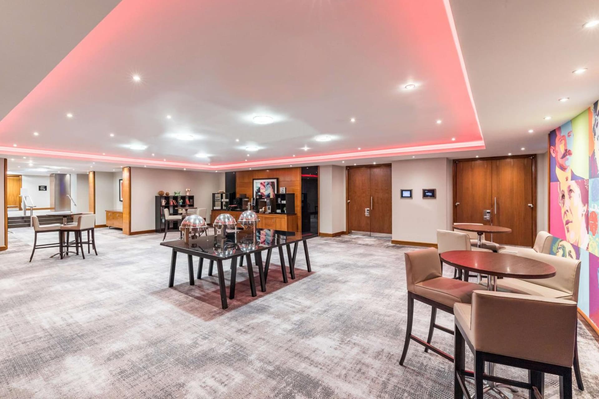 Radisson RED London Heathrow, Hillingdon, foto 2