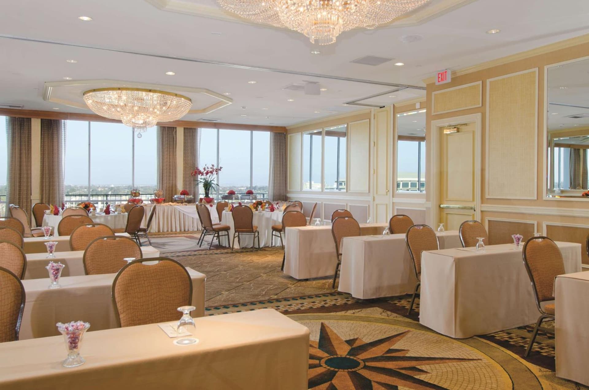DoubleTree by Hilton Torrance - South Bay, Torrance, foto 2