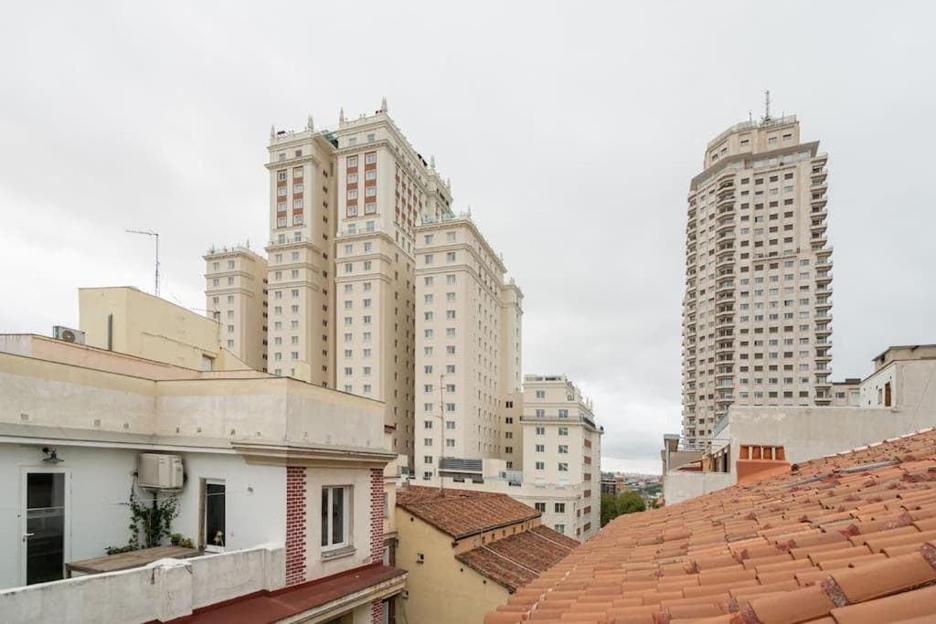 Victor Apartments Plaza España, Madrid, foto 2