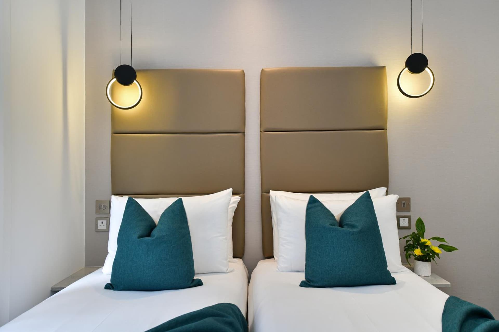 Queens Park Hotel, London, foto 2