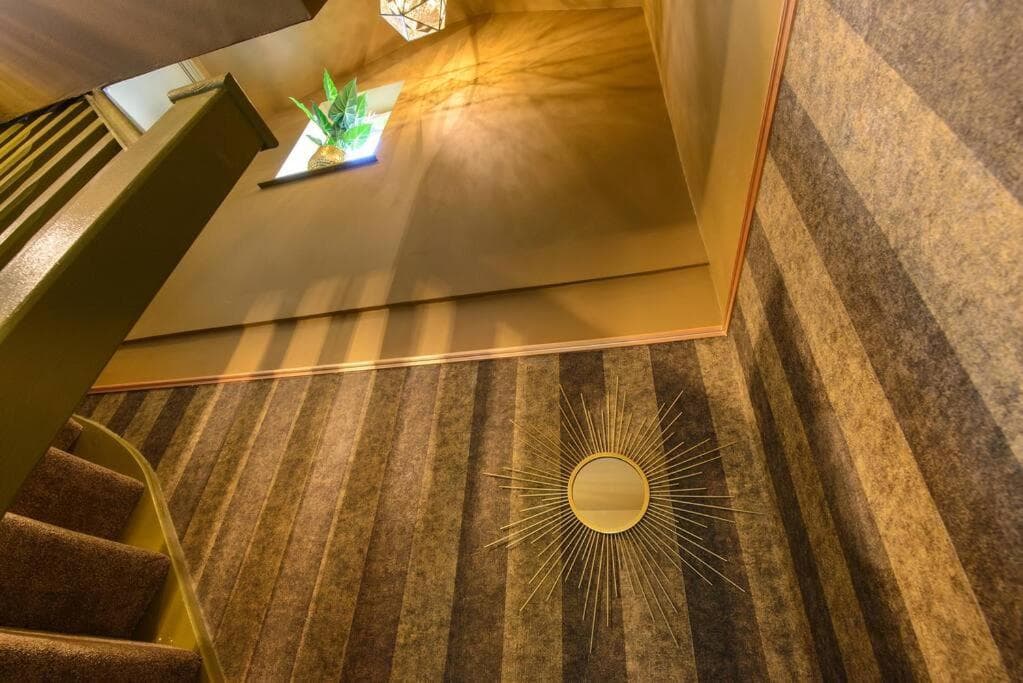 Lux Versace Pad Sleeps 10 Hot Tub, Cinema & Games Room, London, foto 2