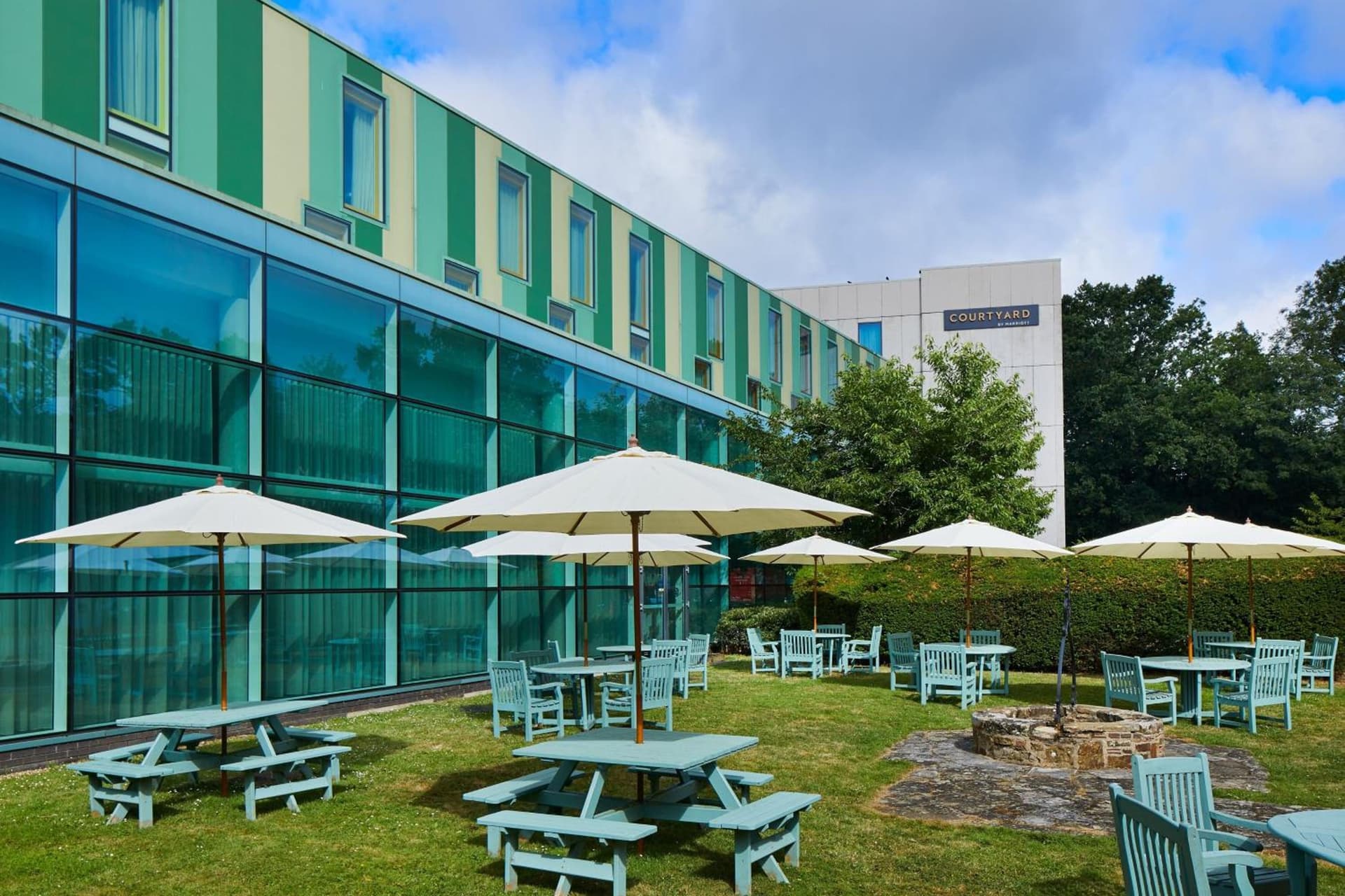 Courtyard by Marriott London Gatwick Airport, Horley, foto 3