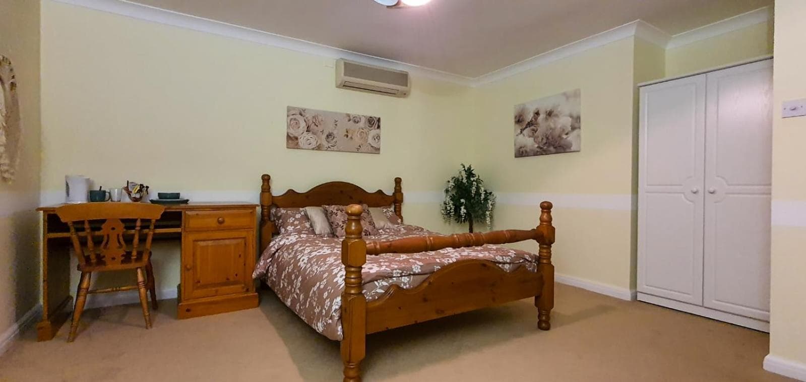 Old Slade Cottage - Train to London 30mins, Heathrow 15mins away,Free Parking - En-suit rooms, Buckinghamshire, foto 3
