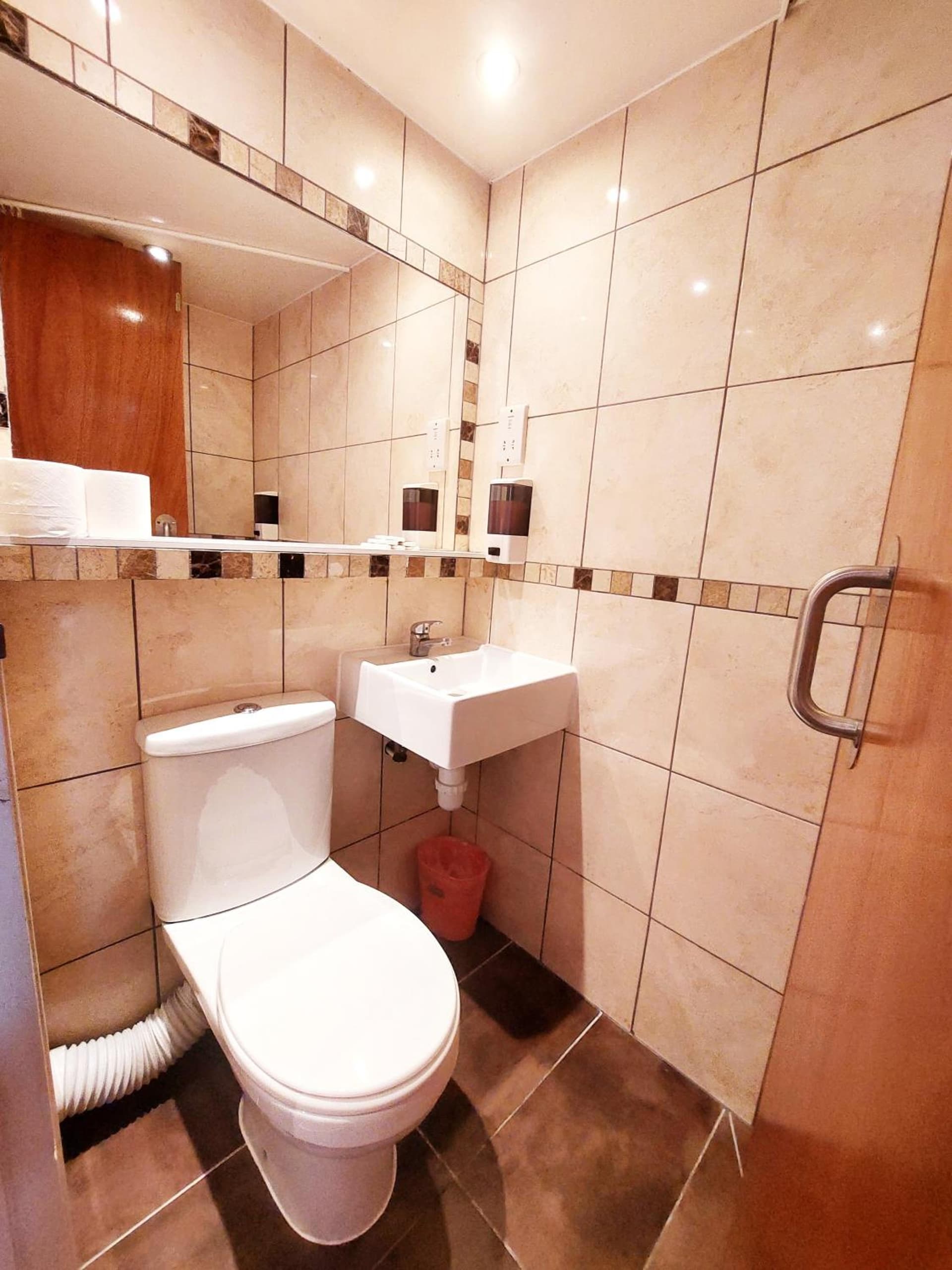 Carlton Hotel, London, foto 2