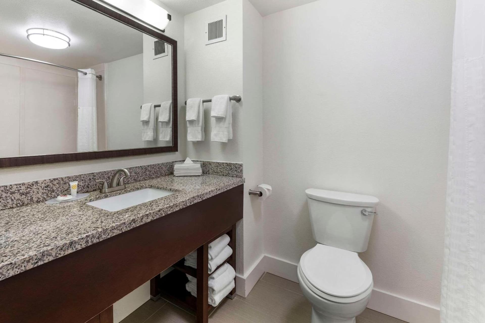 Comfort Suites Tulare Sequoia Gateway, Tulare, foto 3