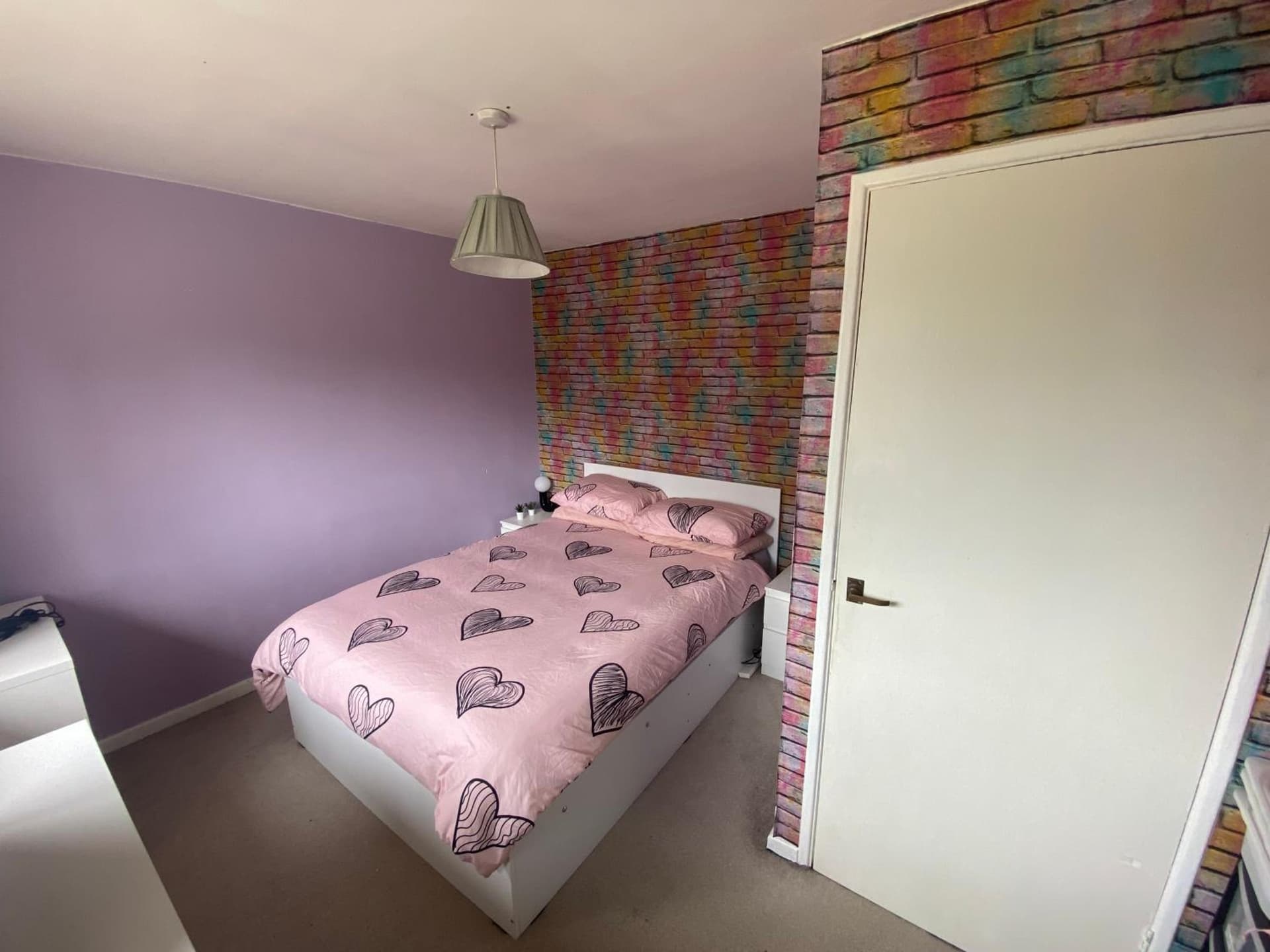 Your home near Gatwick Airport, Ifield, foto 2