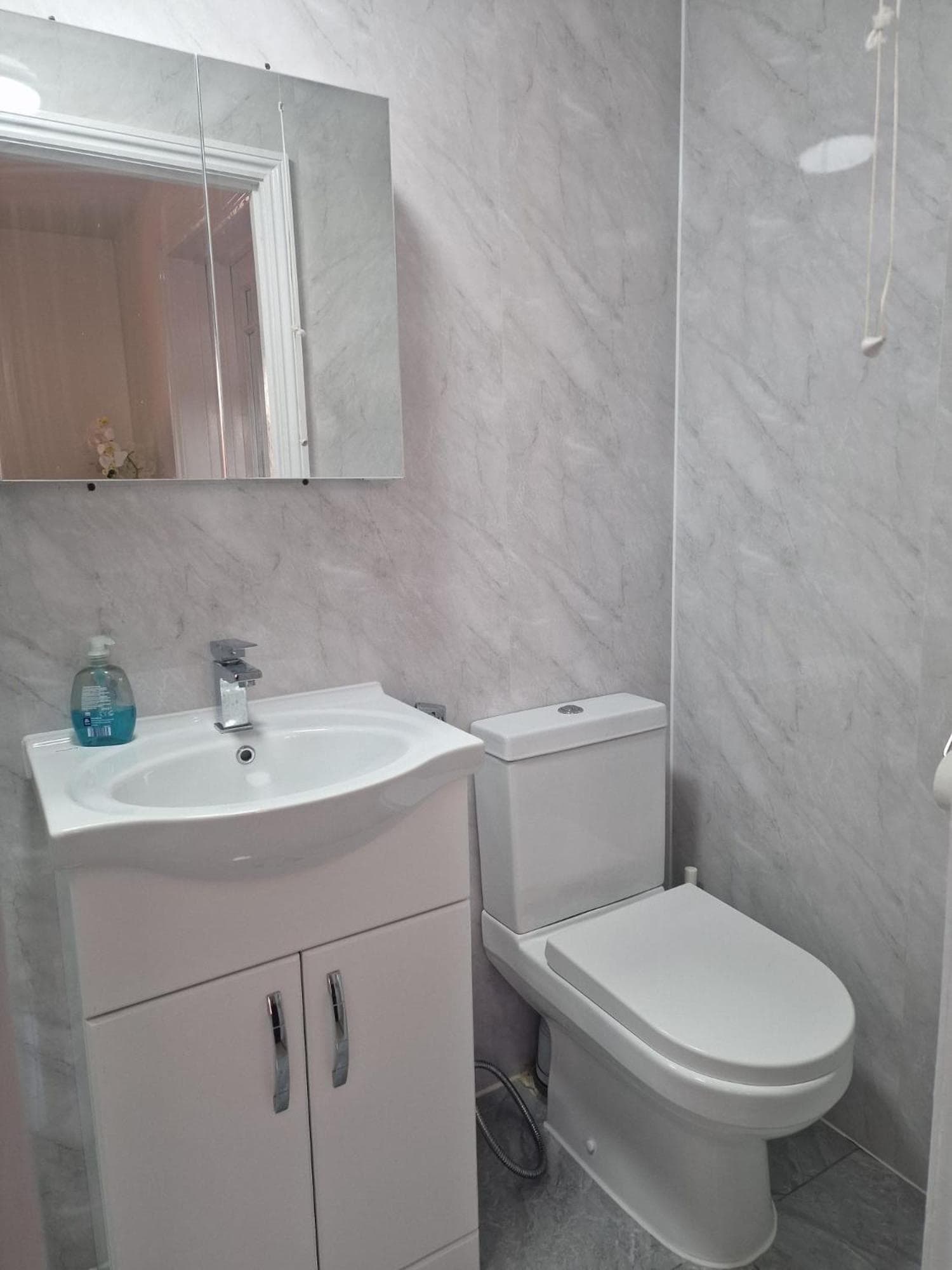 Studio Flat on Straight Road, Harold Hill,, Havering, foto 2
