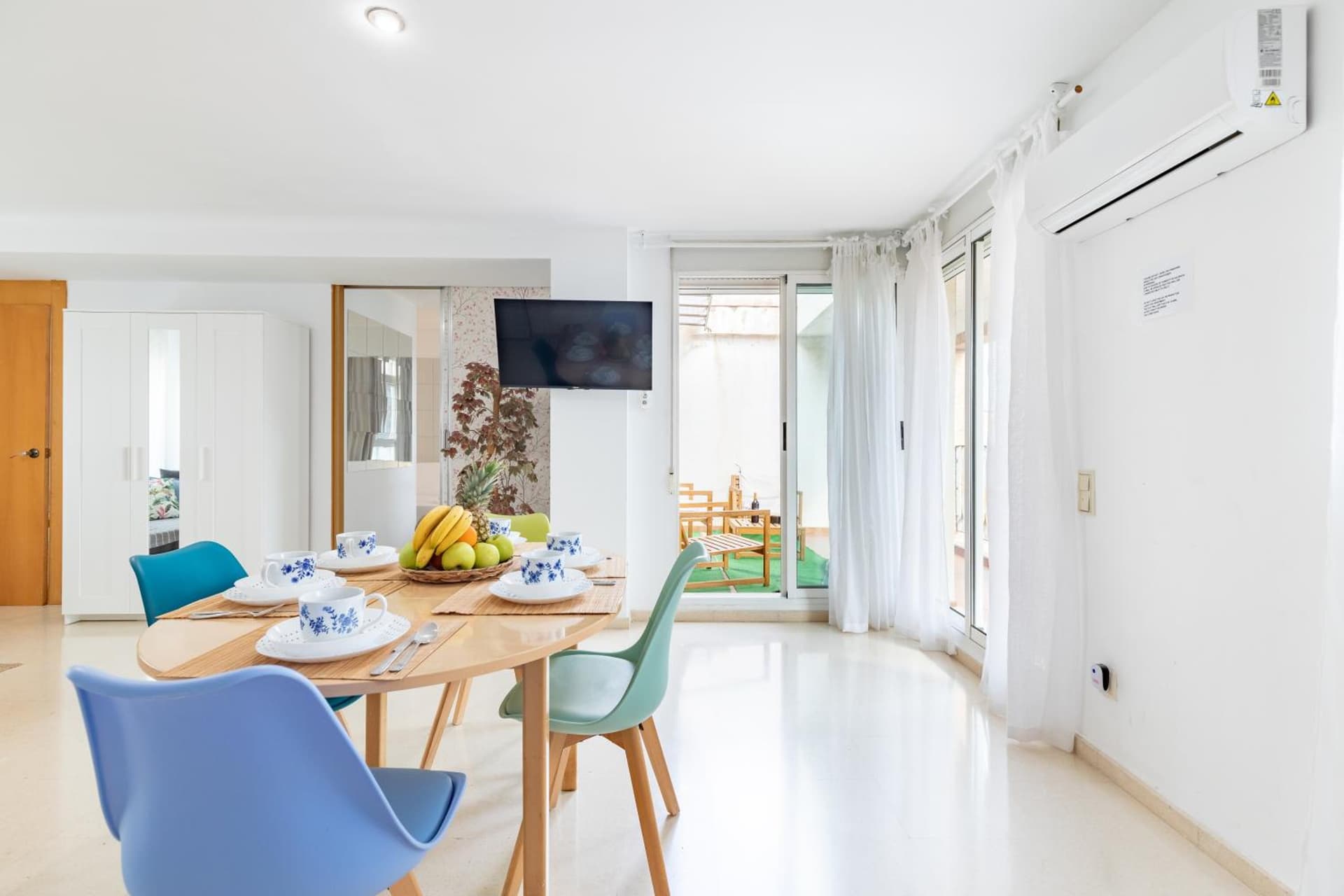Grand Villa Valencia- large groups-8 min to Center by Metro, Valencia, foto 3