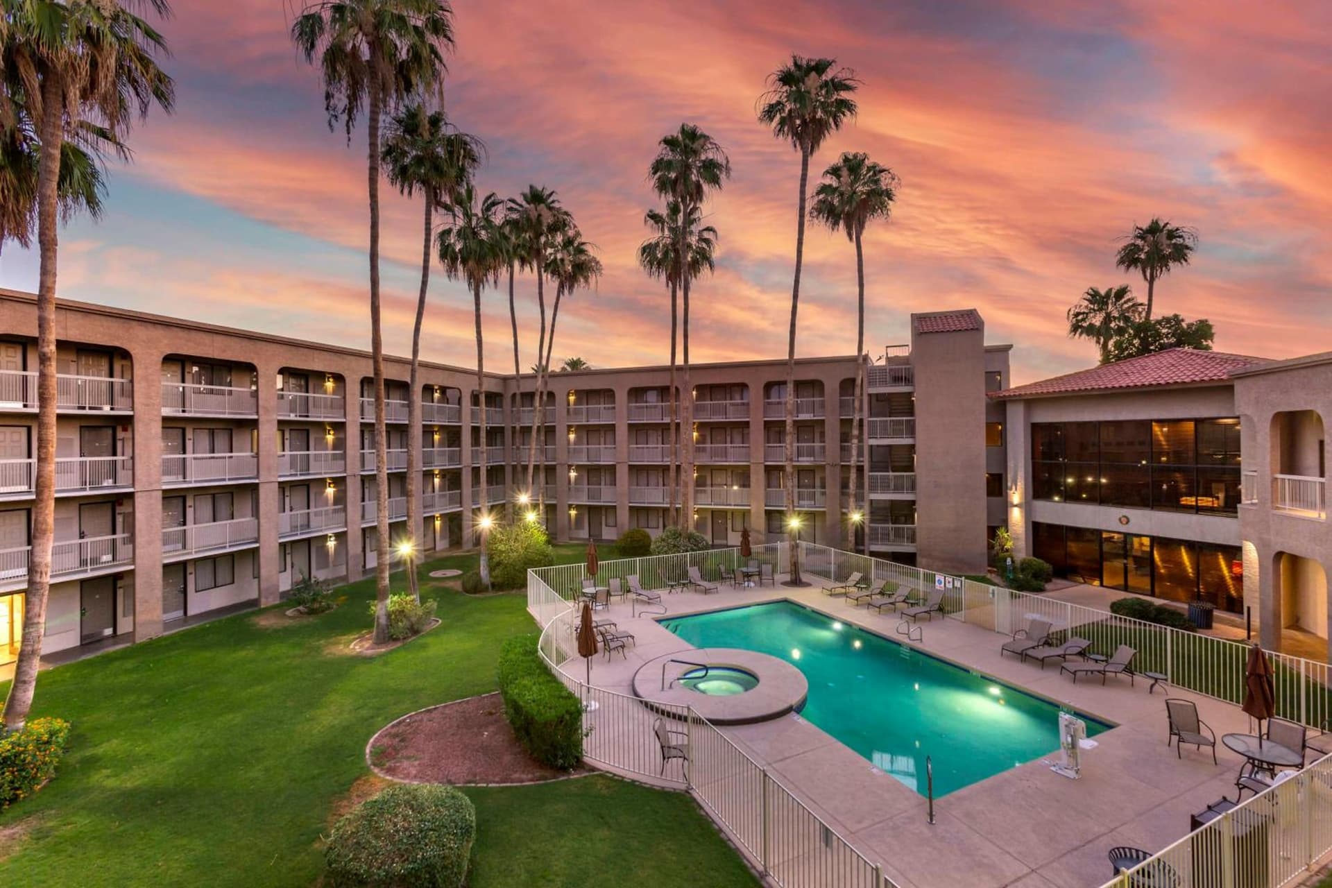 Best Western Plus Scottsdale Thunderbird Suites, Scottsdale, foto 3