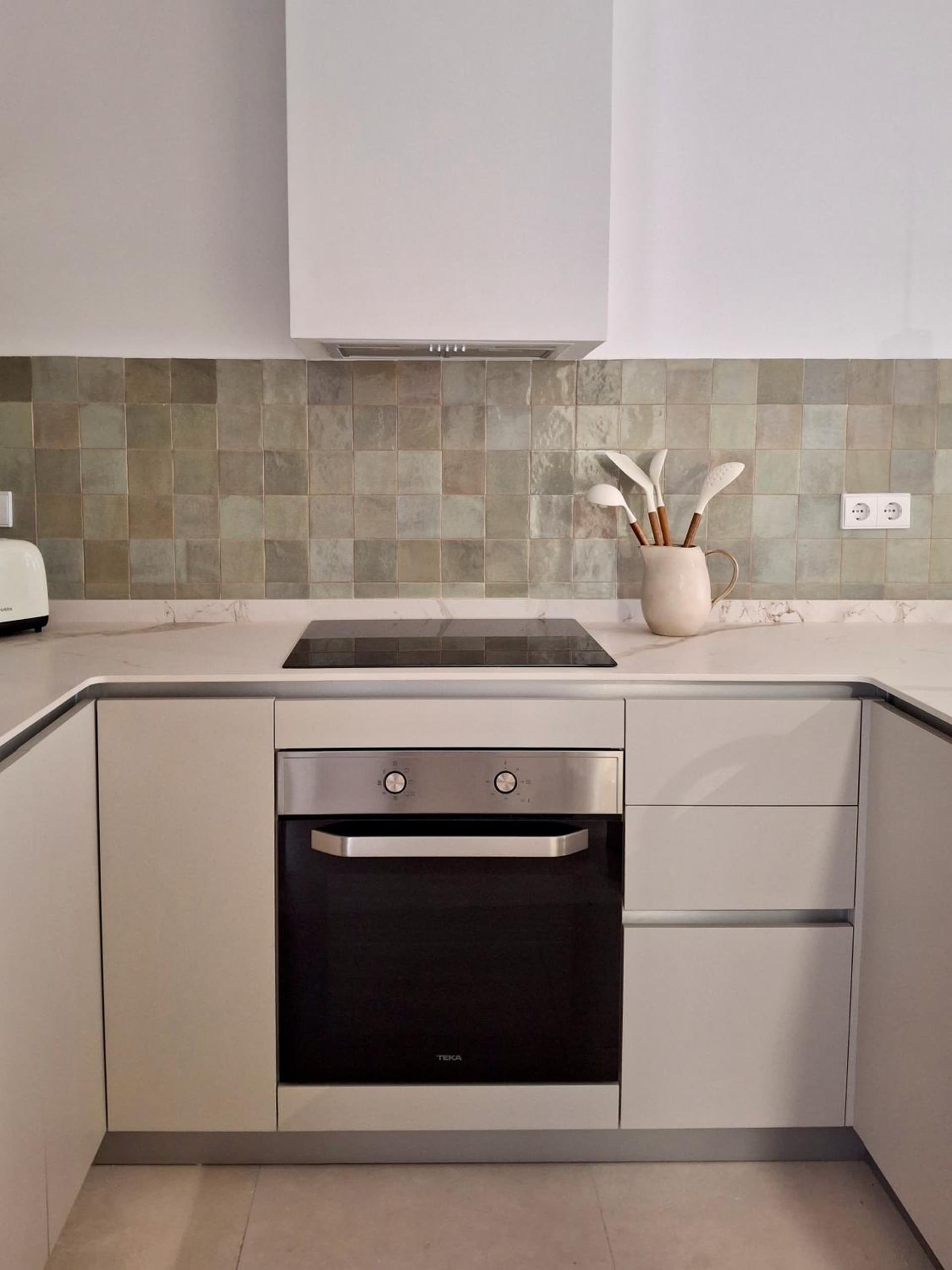 Bonito apartamento de 2 habitaciones cerca de la Estación Joaquín Sorolla, Valencia, foto 2