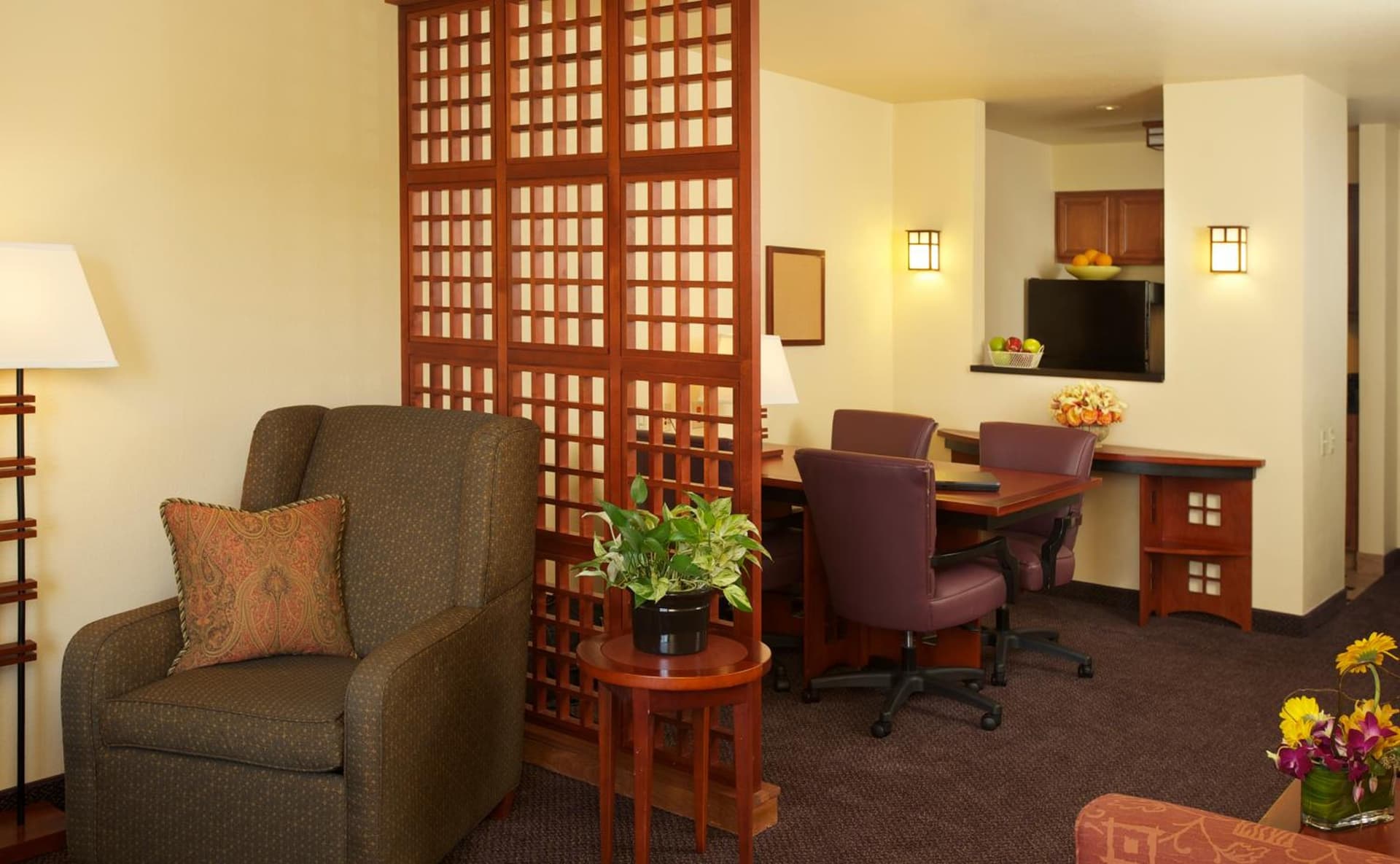 Larkspur Landing Extended Stay Suites Roseville, Roseville, foto 2